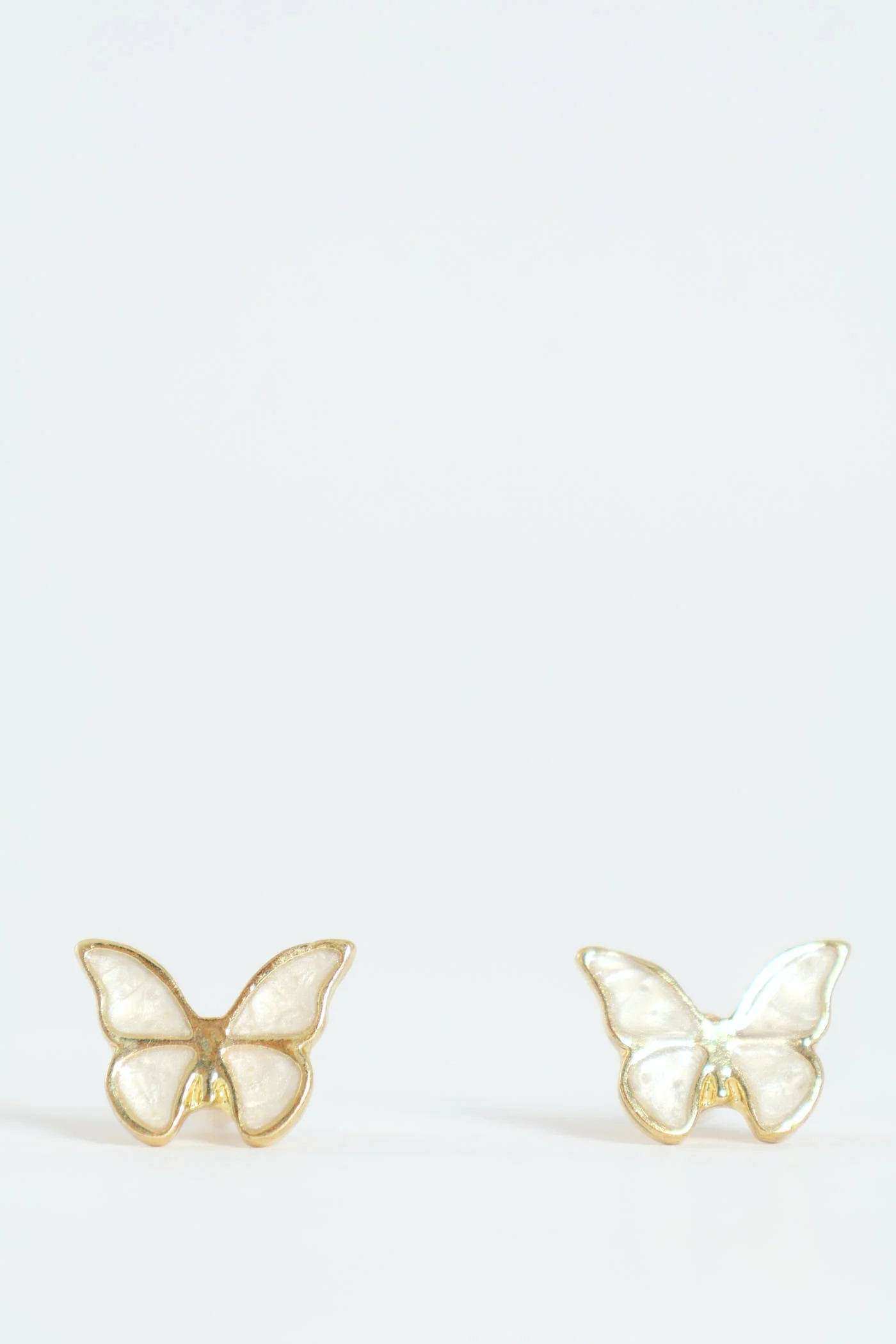 2 Layer Epoxy Butterfly Necklace With Matching Bracelet - Gold - Image 2