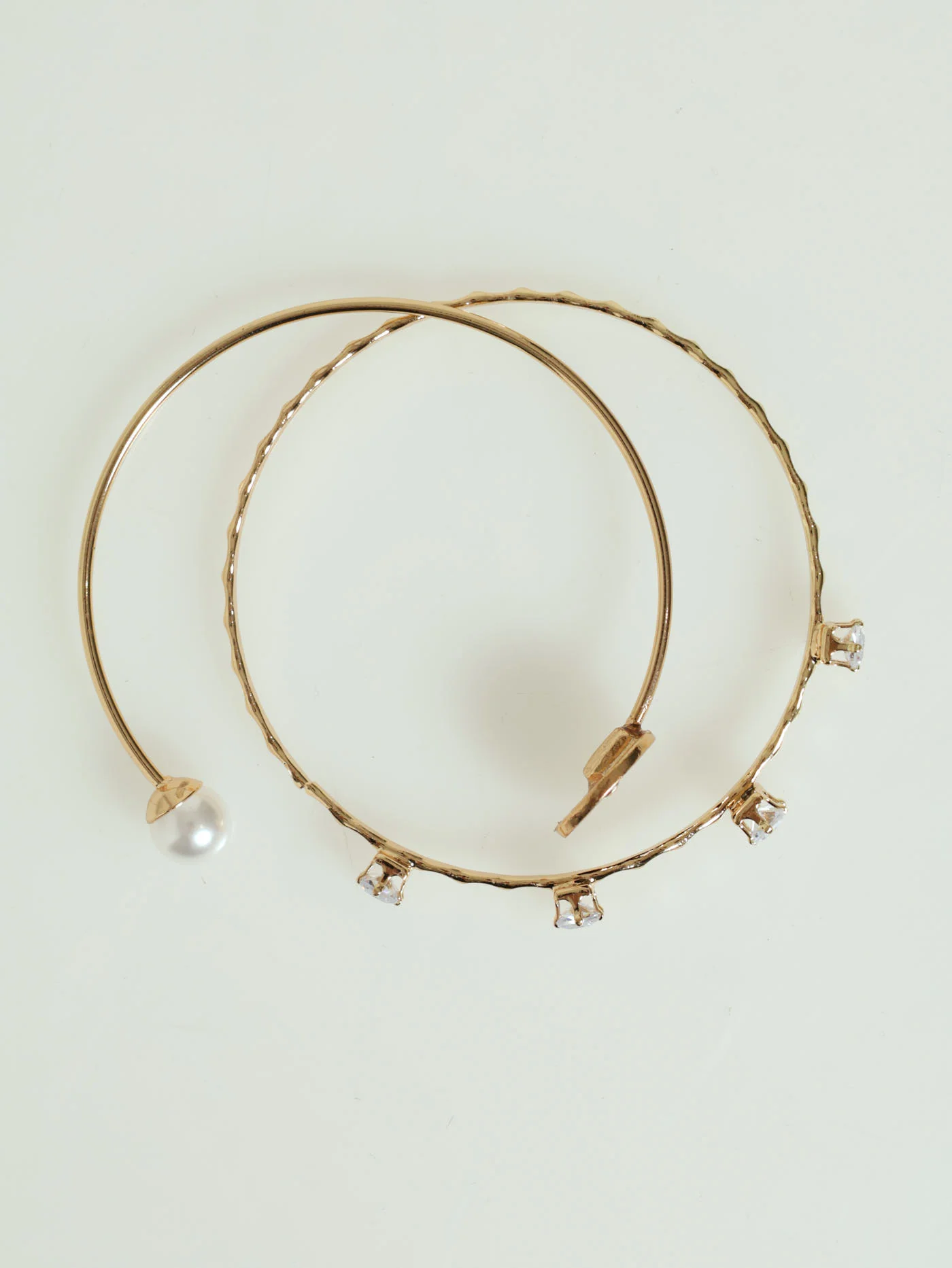 2 Pack Diamante & Epoxy Flower Bangles - Gold - Image 2