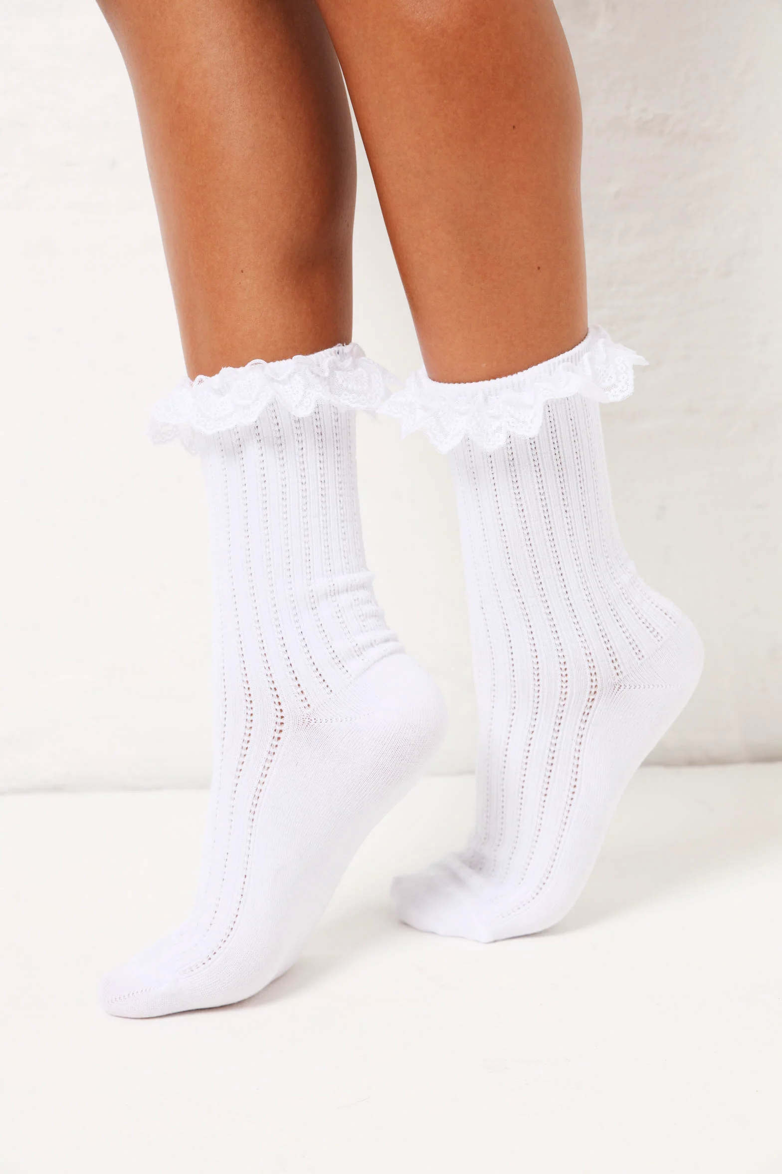 2 Pack Heart Lace Trim Crew Sock - Black/White - Image 3