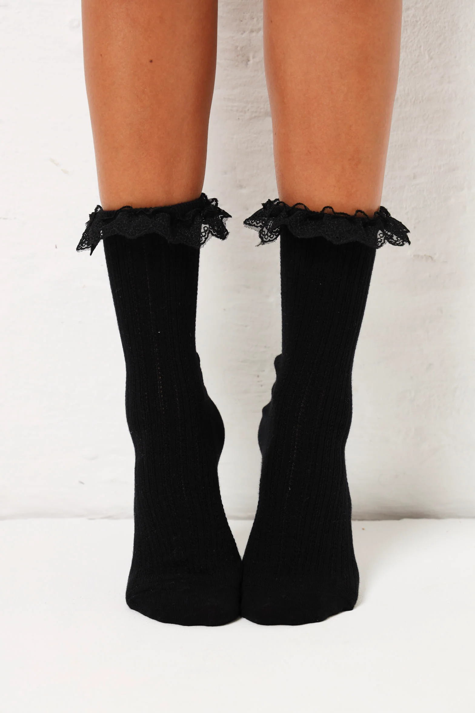 2 Pack Heart Lace Trim Crew Sock - Black/White - Image 4