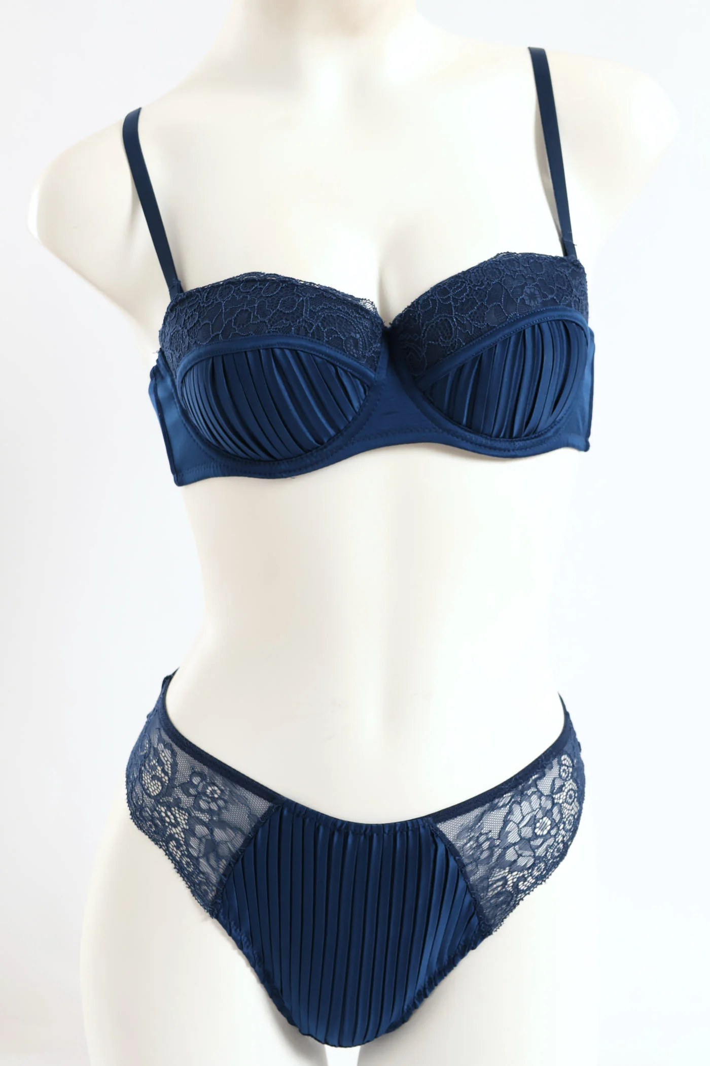 2 Pack Pleated Satin & Lace Balconette Bra - Black/Blue Pansy - Image 3
