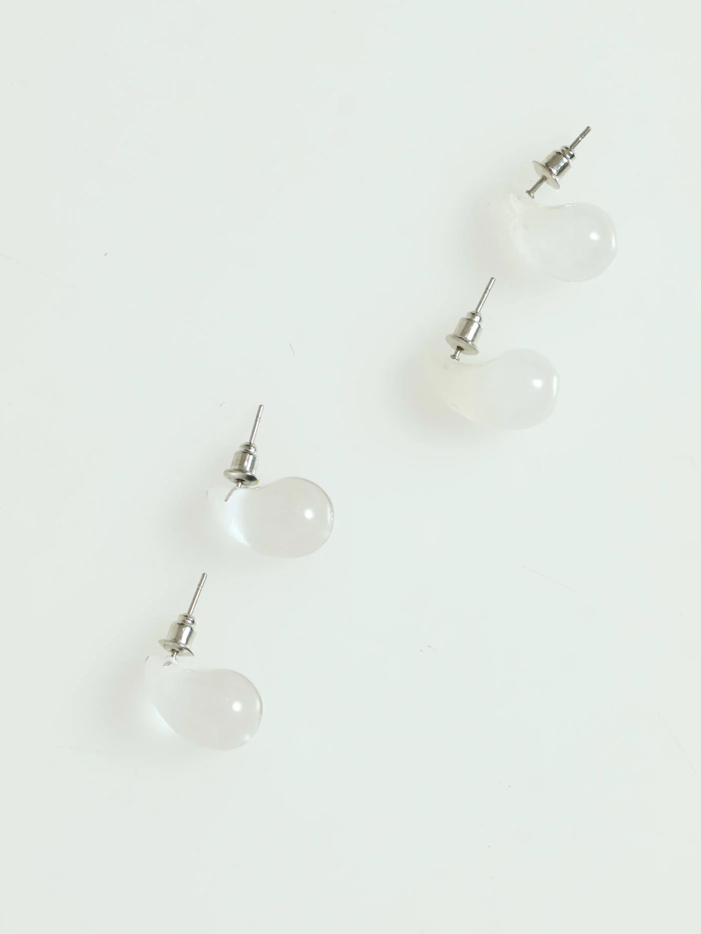 2 Pack Small Tear Drop Earrings - Marble Snow
