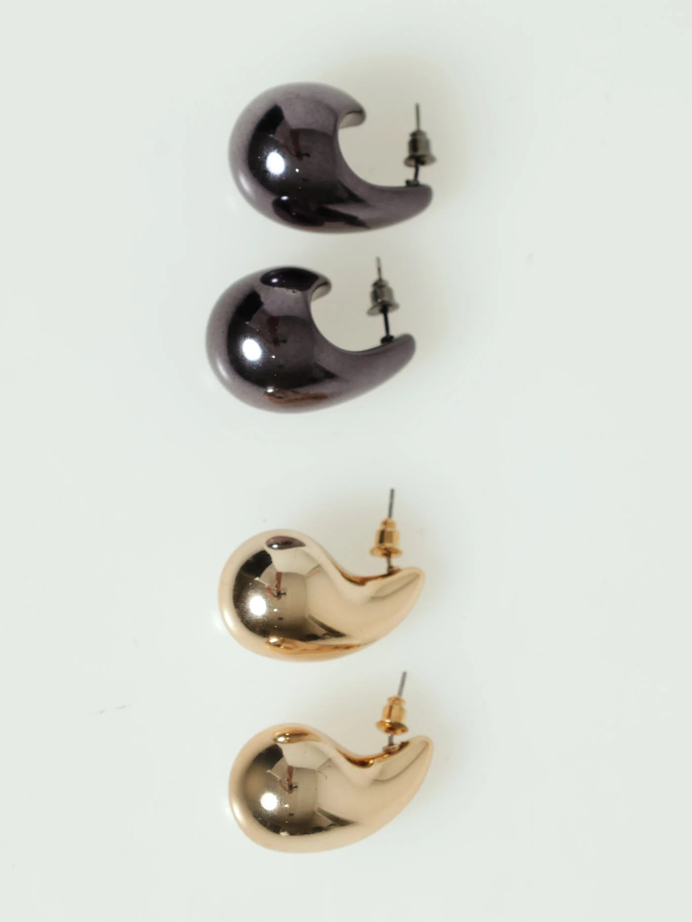 2 Pack Tear Drop Hoop Earrings - Image 3
