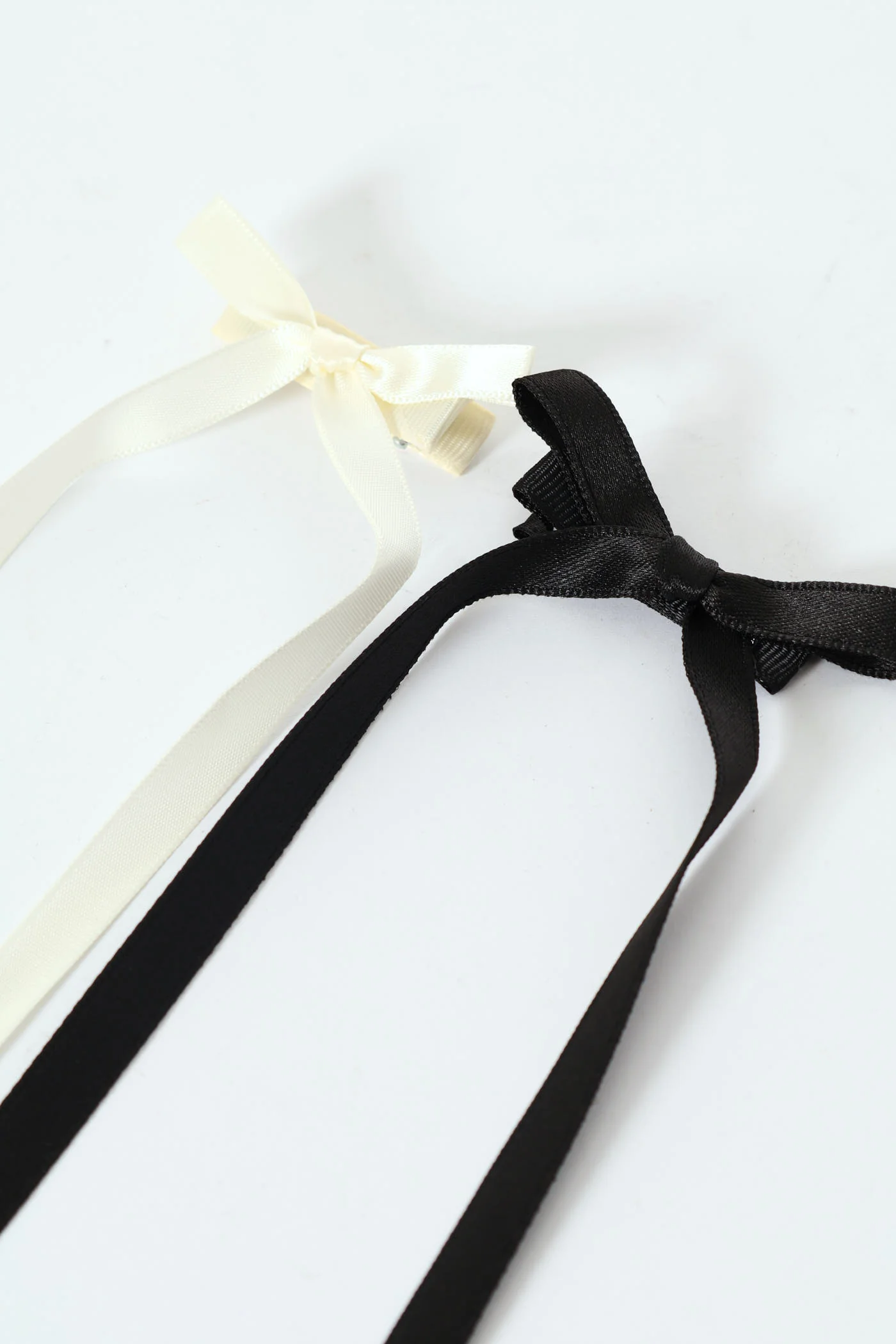 2 Pack Thin Bow Hair Clips - Cream