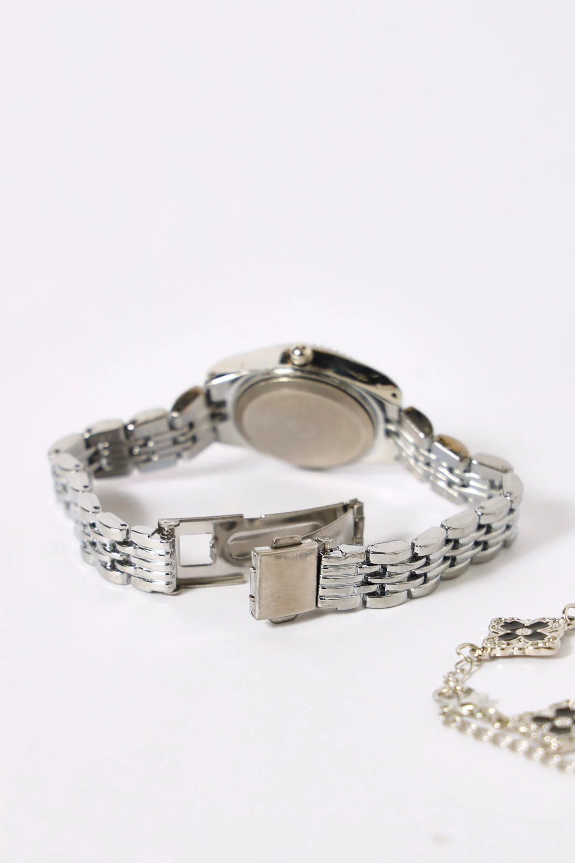 2 Tone Metal Strap Watch And Multi Flower Bracelet - Silver - Image 3