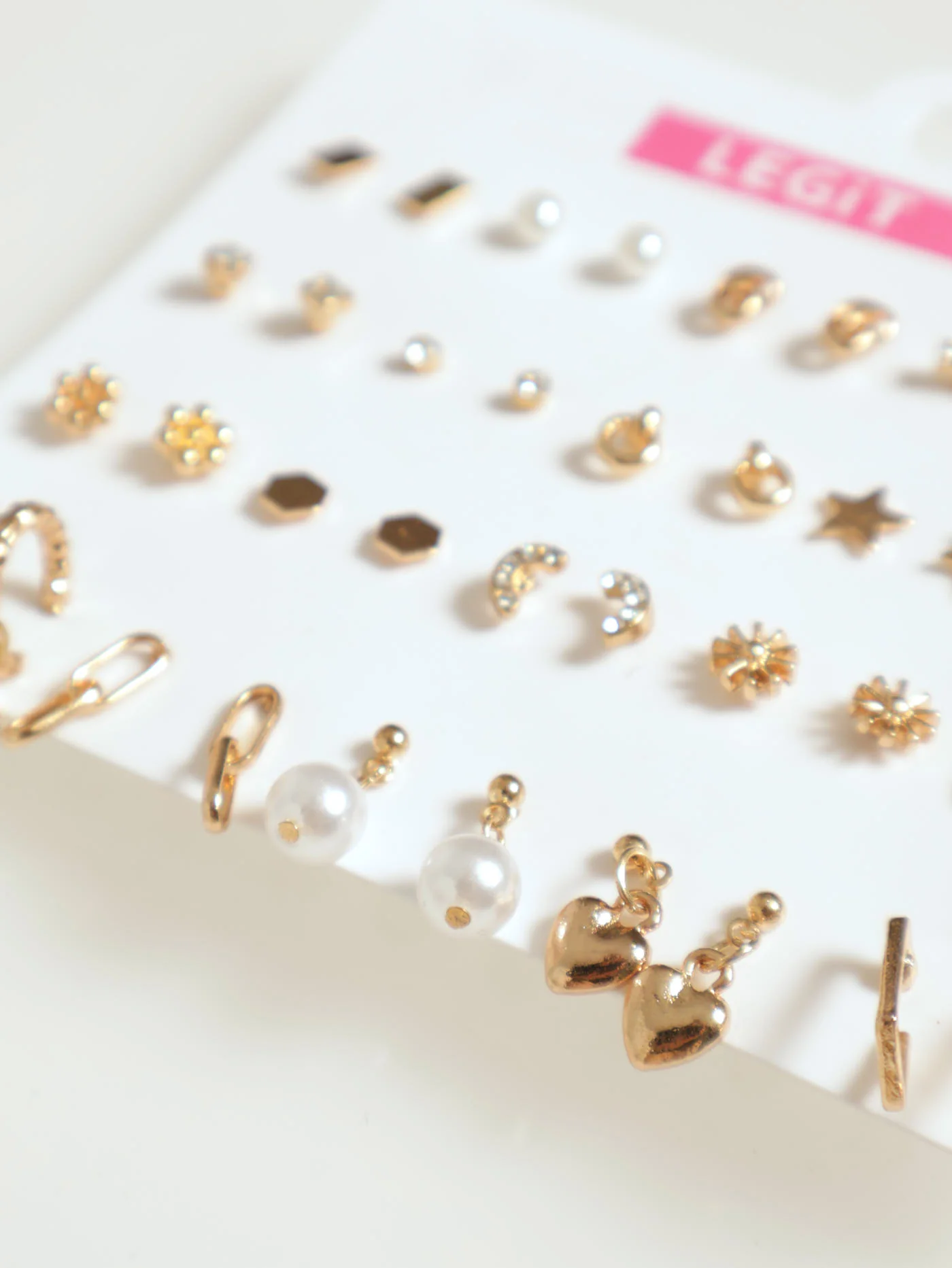20 Pack Variety Stud Pack - Gold - Image 2