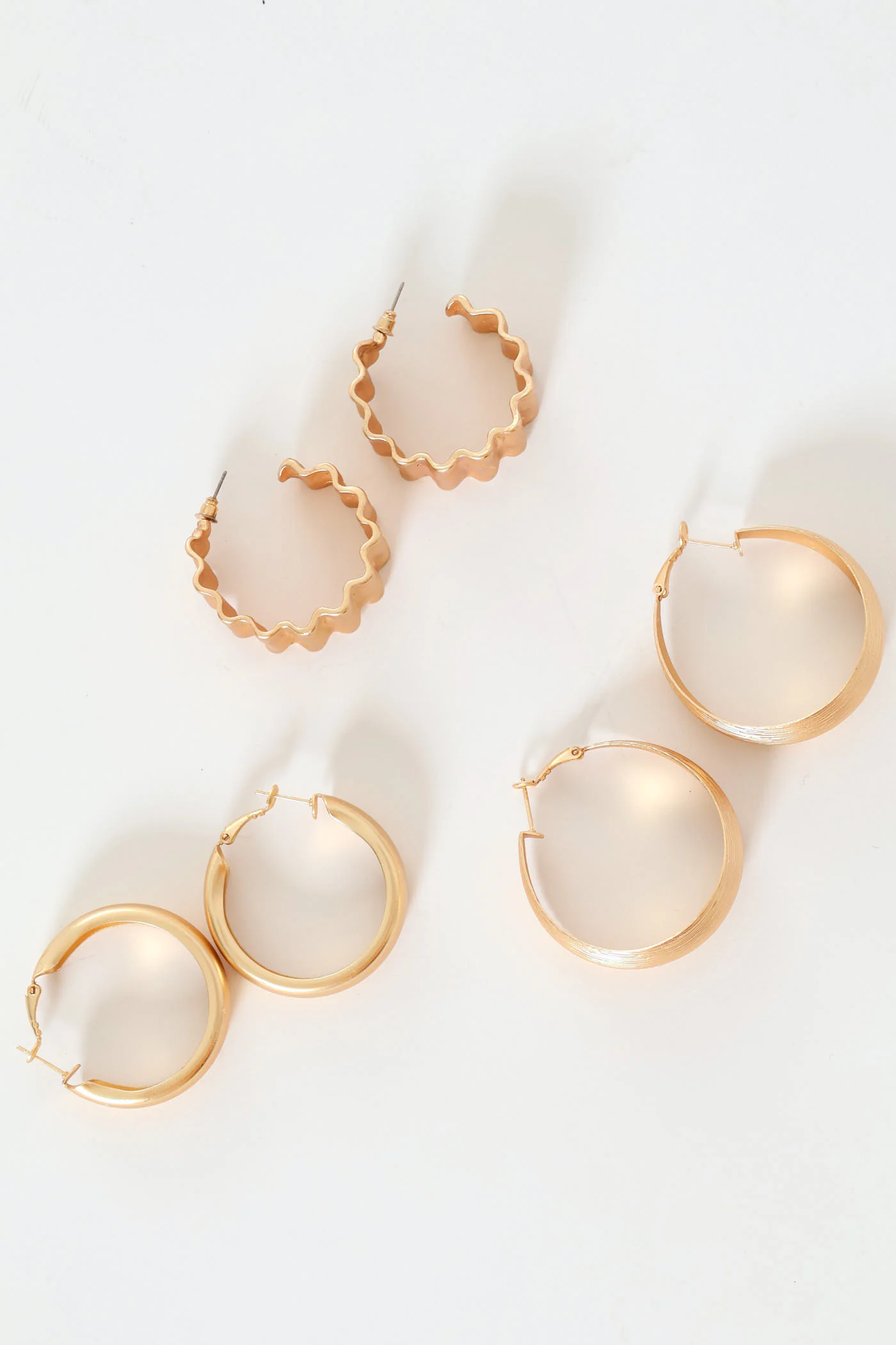3 Pack Chunky Brushed Hoop Earrings - Gold