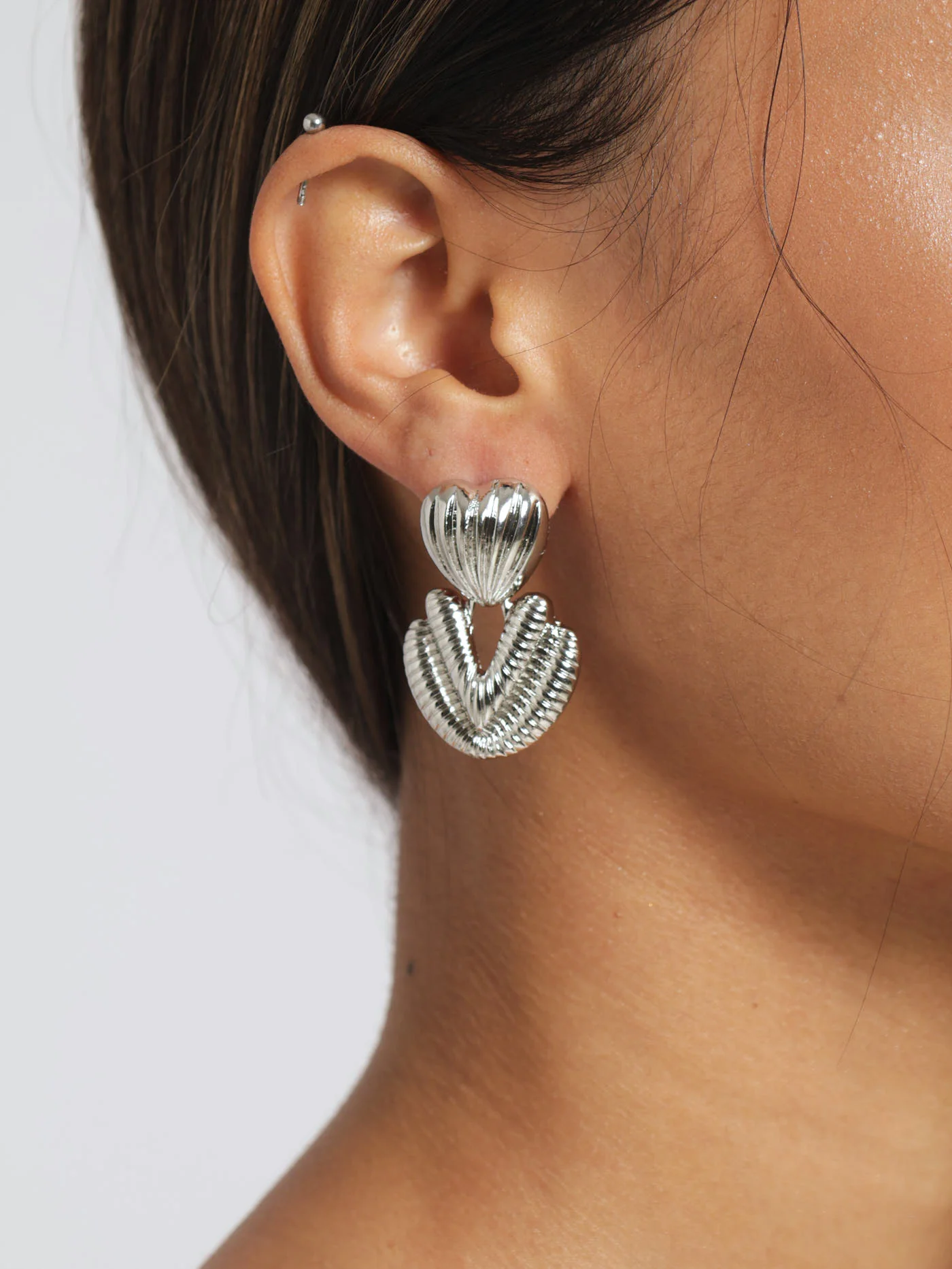 3 Pack Heart & Hoop Chunky Earrings - Image 3