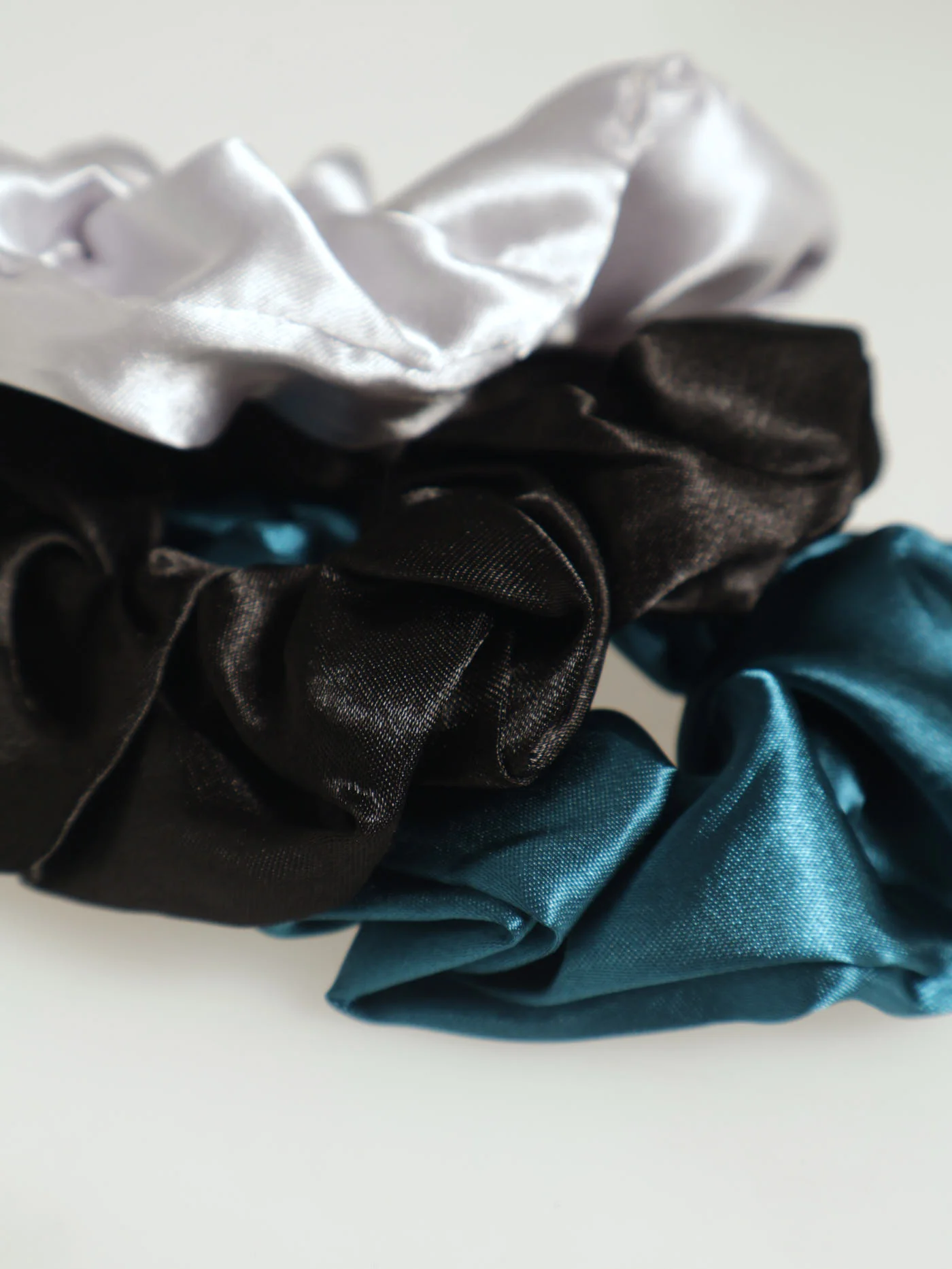 3 Pack Satin Scrunchies - Image 4