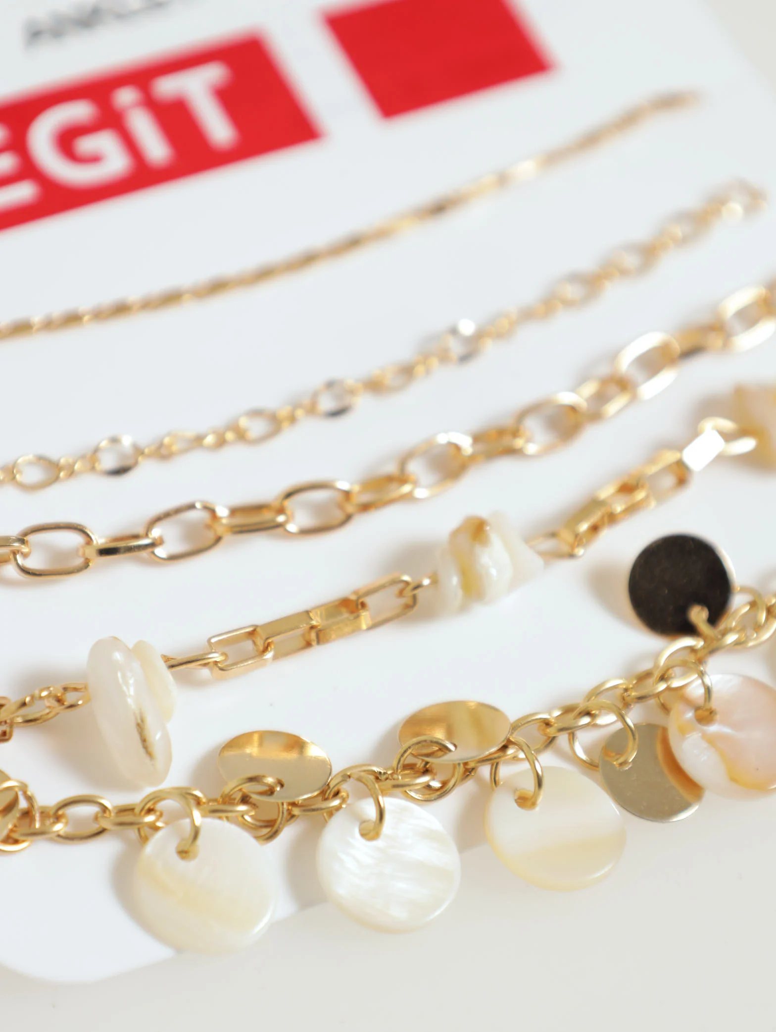 4 Pack Pearl Shell Disc Braclet - Image 2