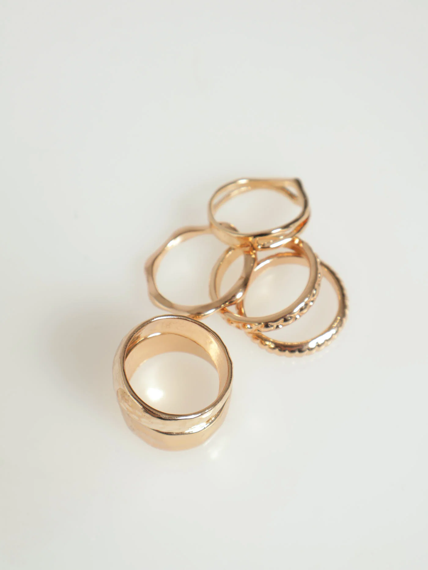 6 Pack Battered Rings - Gold