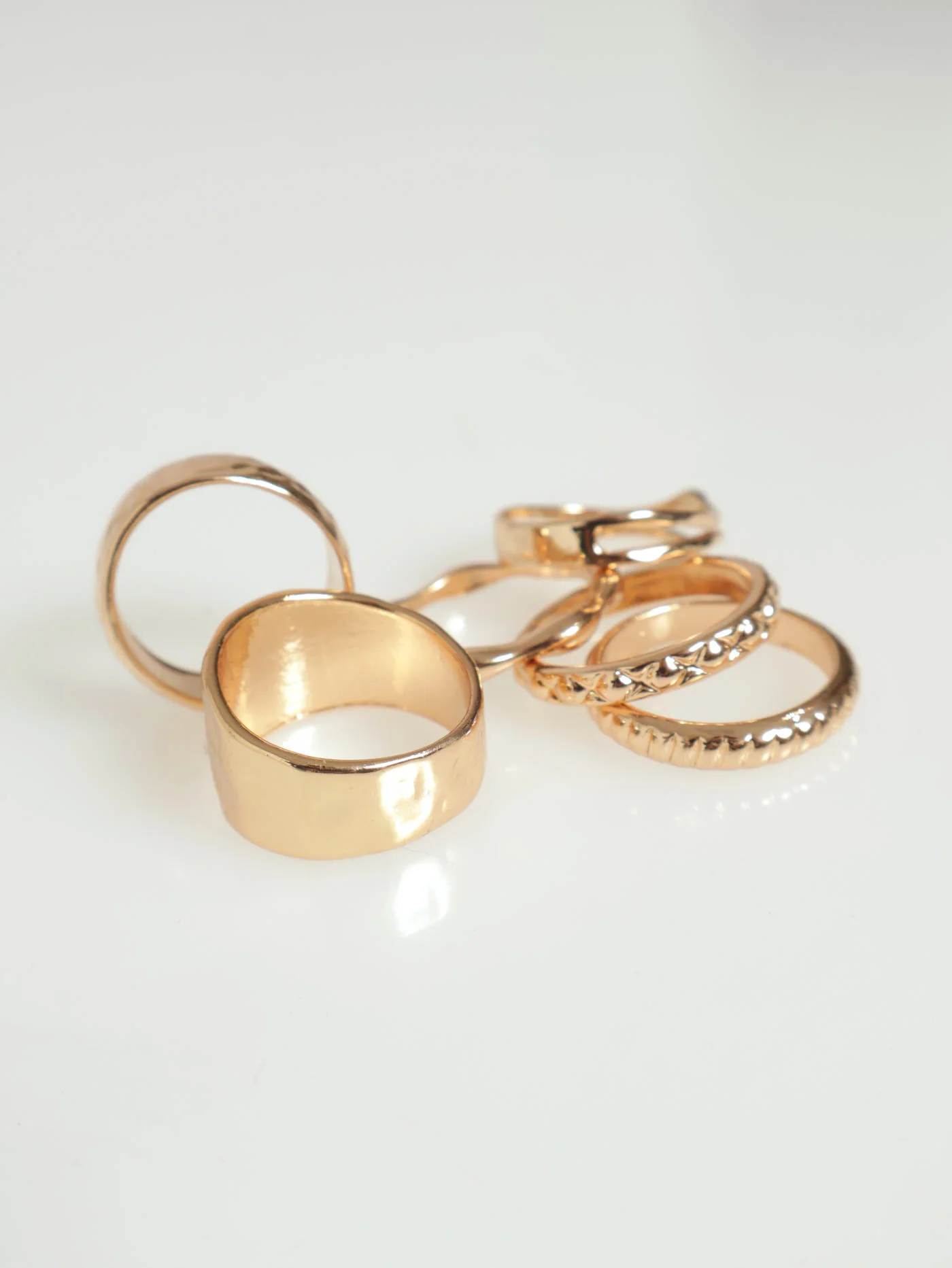 6 Pack Battered Rings - Gold - Image 2