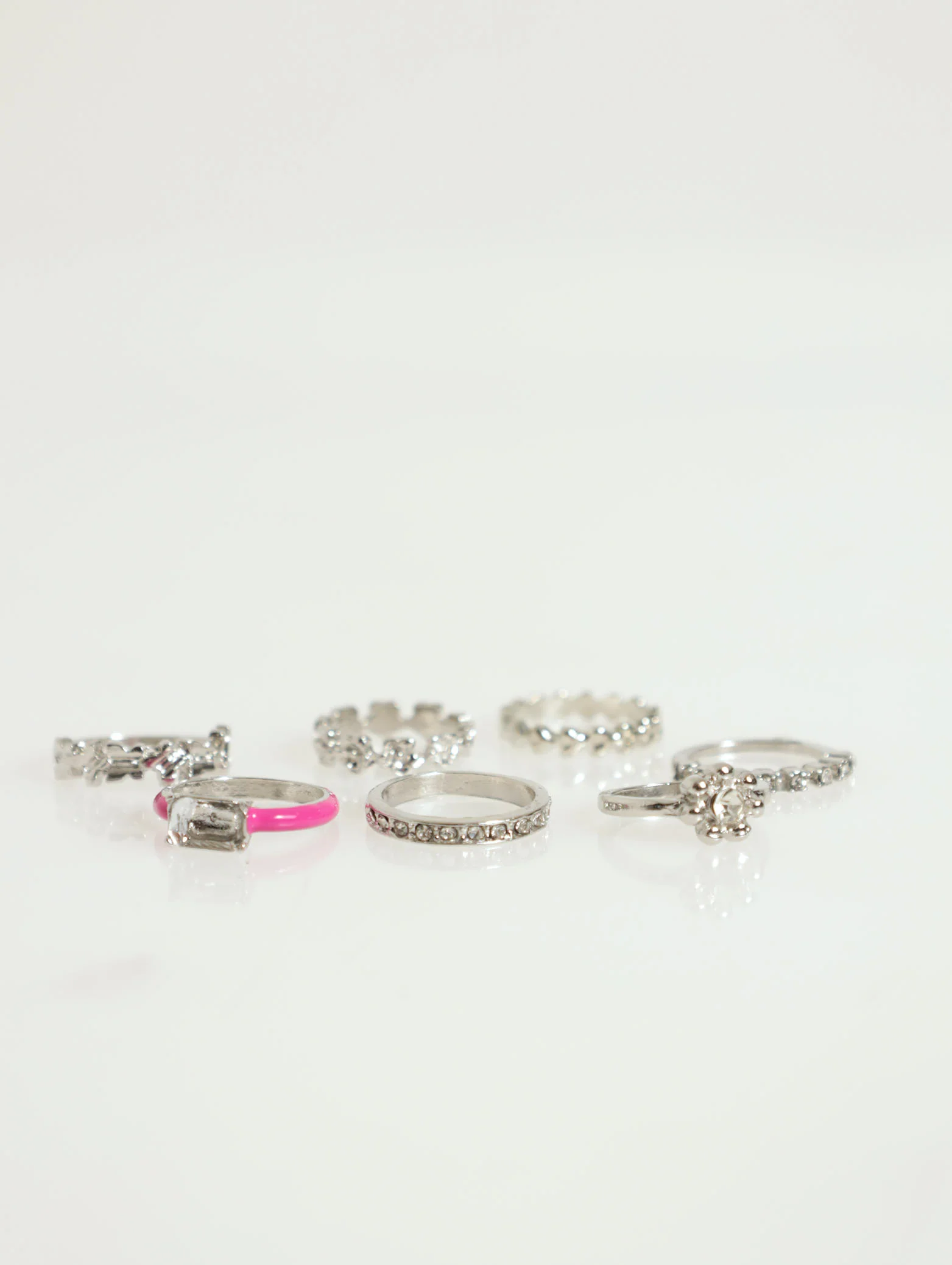 6 Pack Diamante, Flower And Coloured Gem Rings - Image 2