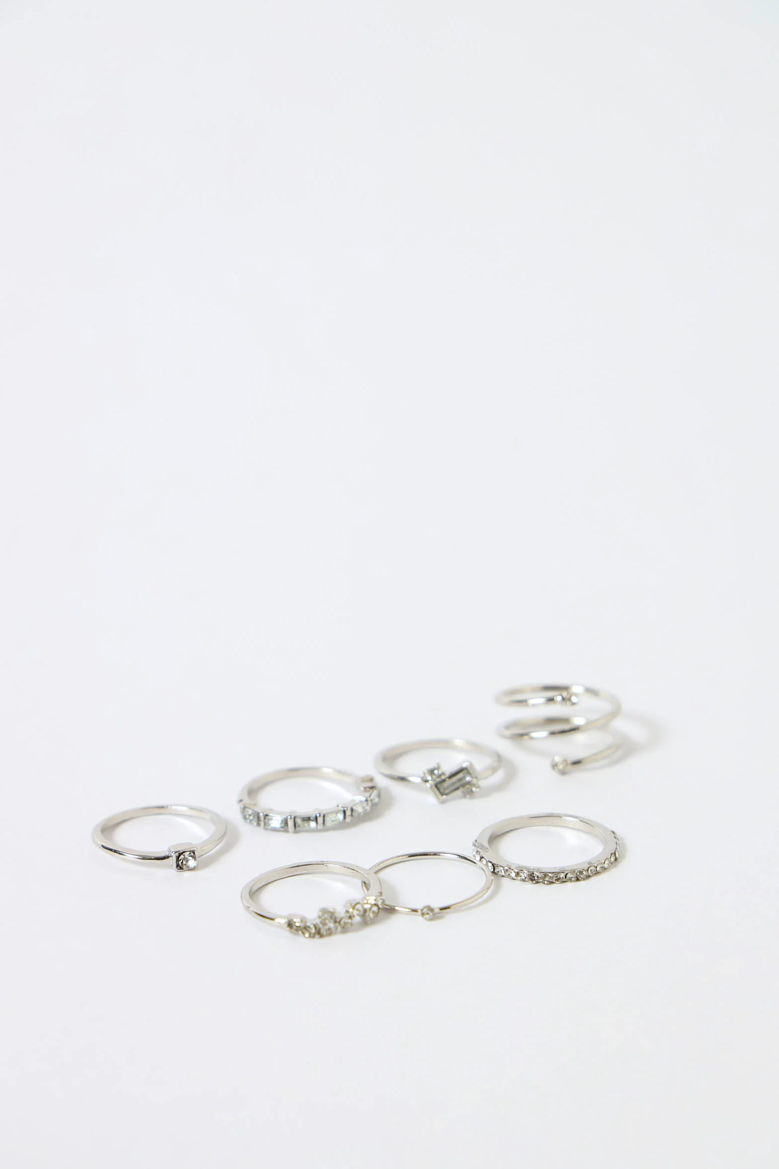 7 Pack Delicate Diamante Rings - Silver