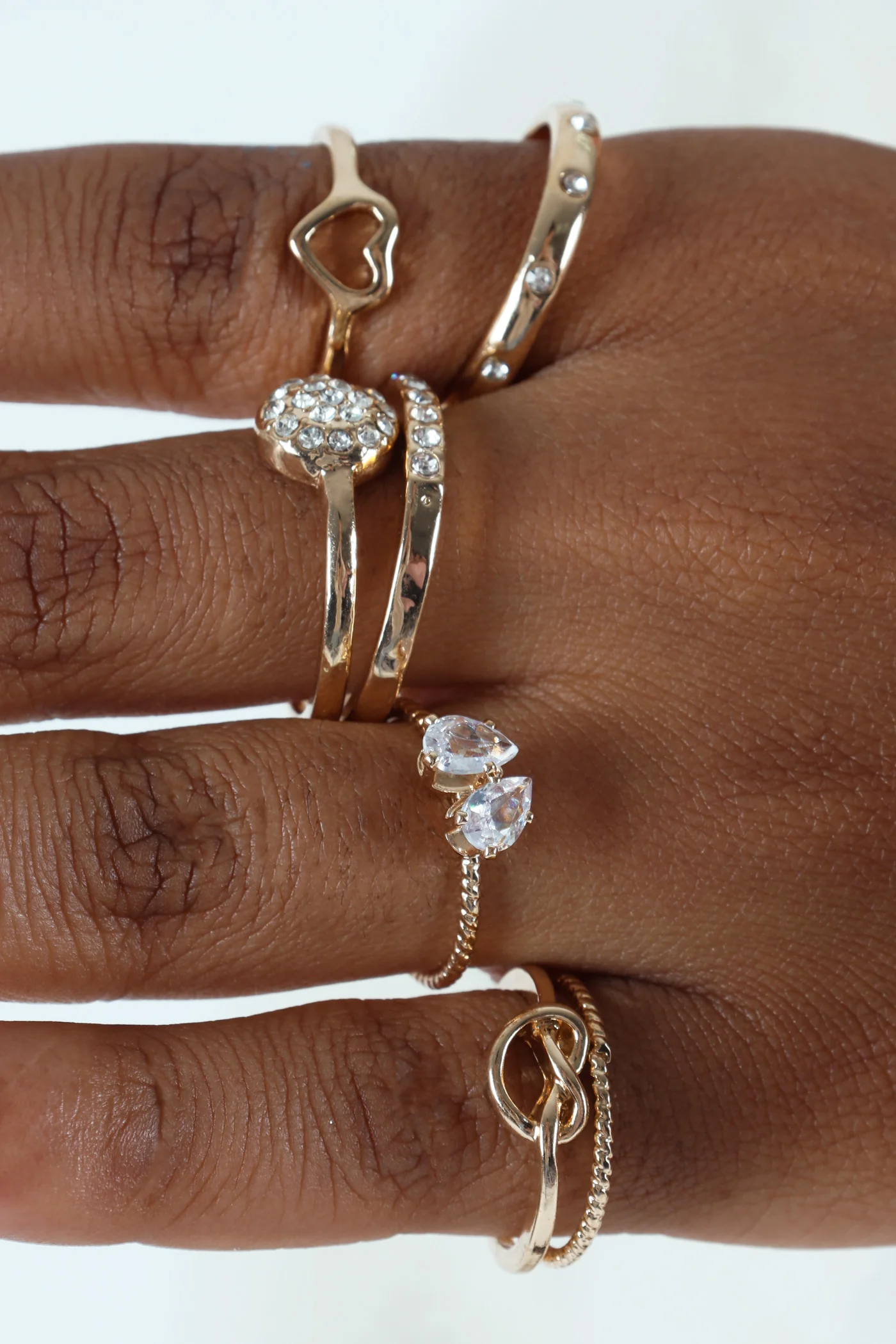 7 Pack Diamante Heart Rings - Gold - Image 2