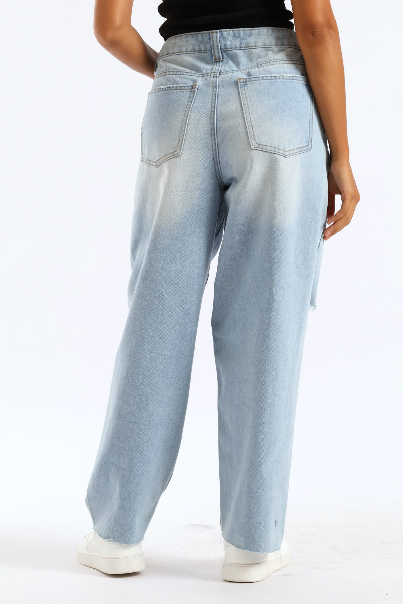 Abraised Barrel Leg Jean - Stonewash - Image 4