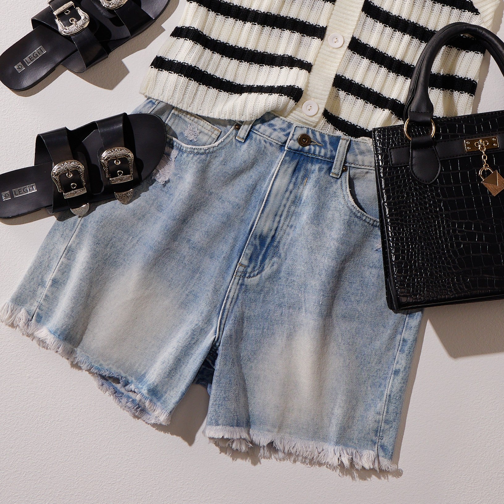 Abraised Denim Short - Light Wash - Image 4