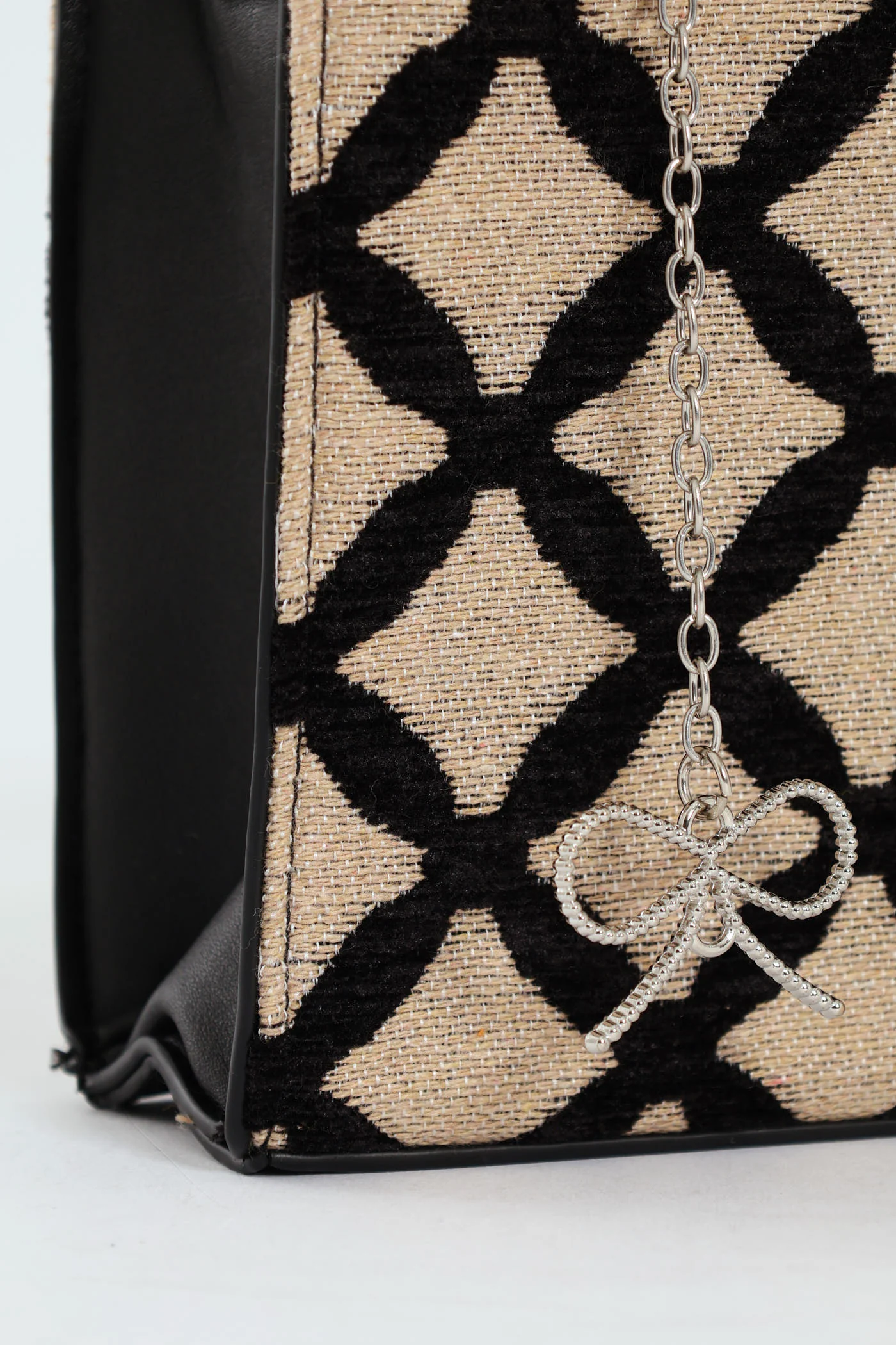 Abstract Flower Print & Bow Charm Tote Bag - Cream - Image 3