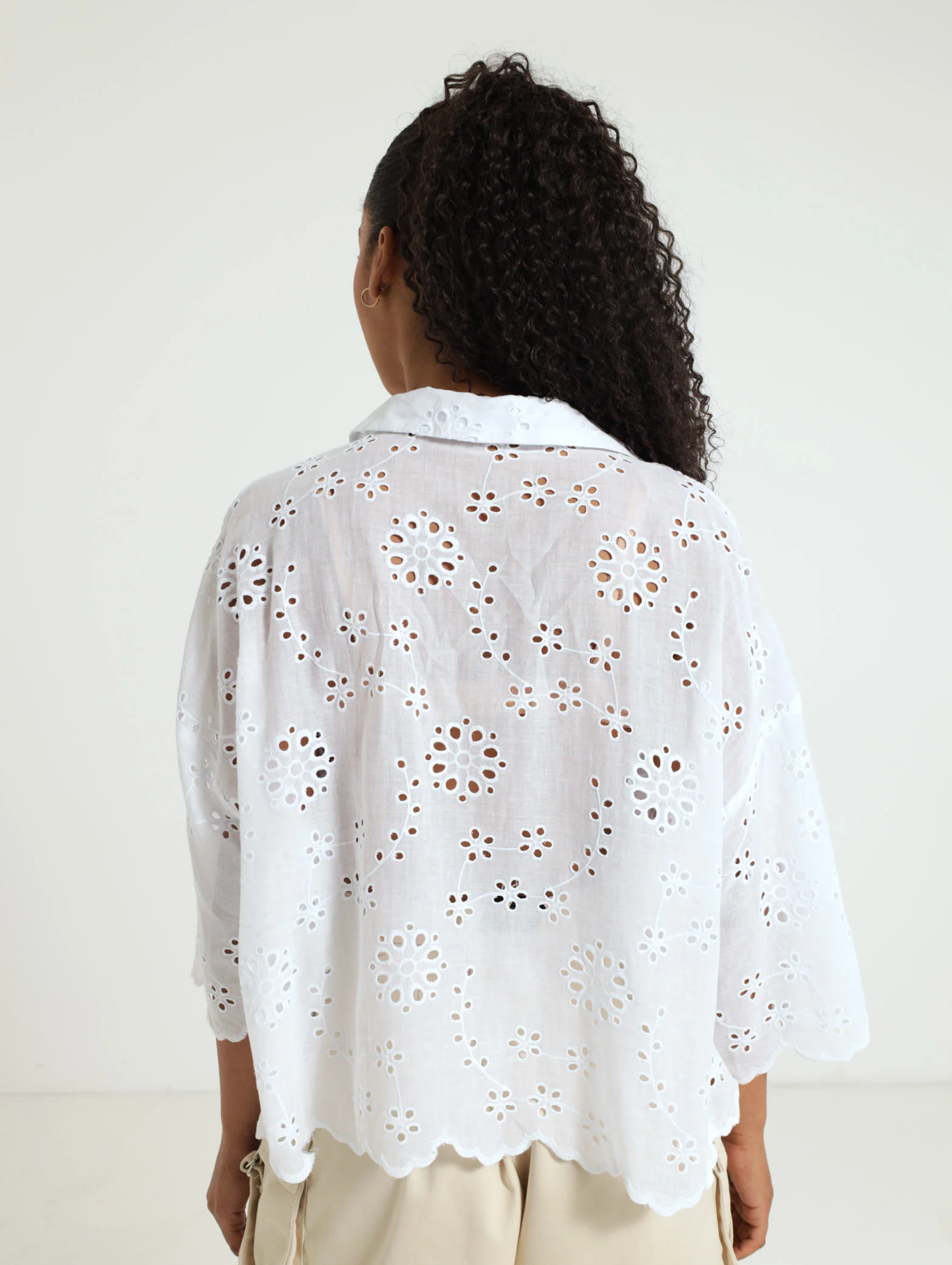 Anglaise Cropped Shirt - Image 3