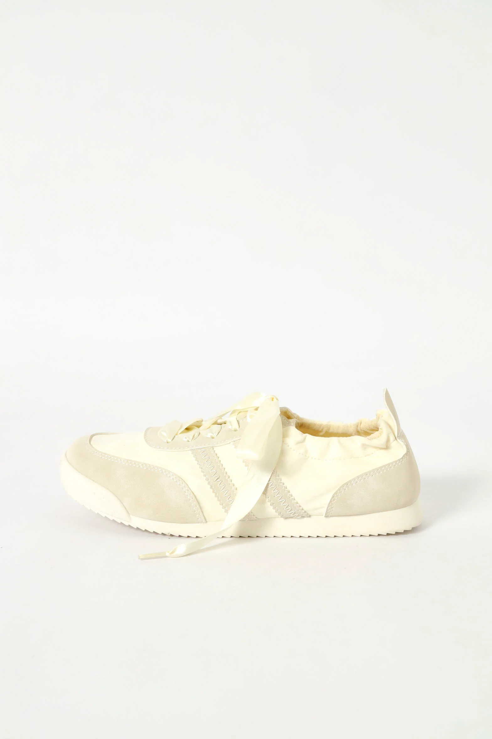 Ballet Sneaker - Off White - Image 3