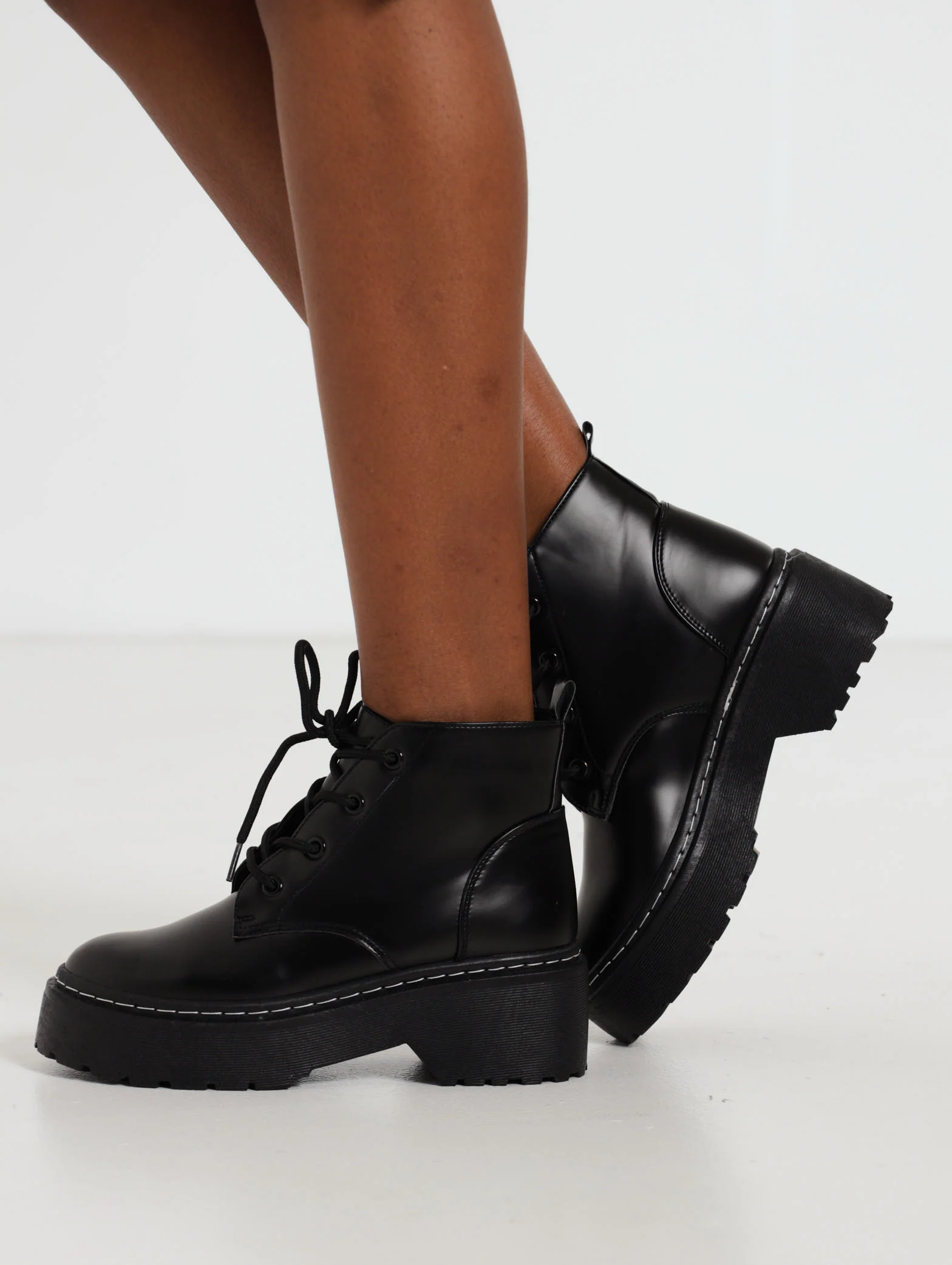 Basic Ankle Lace Up Boot With Stitch Detail