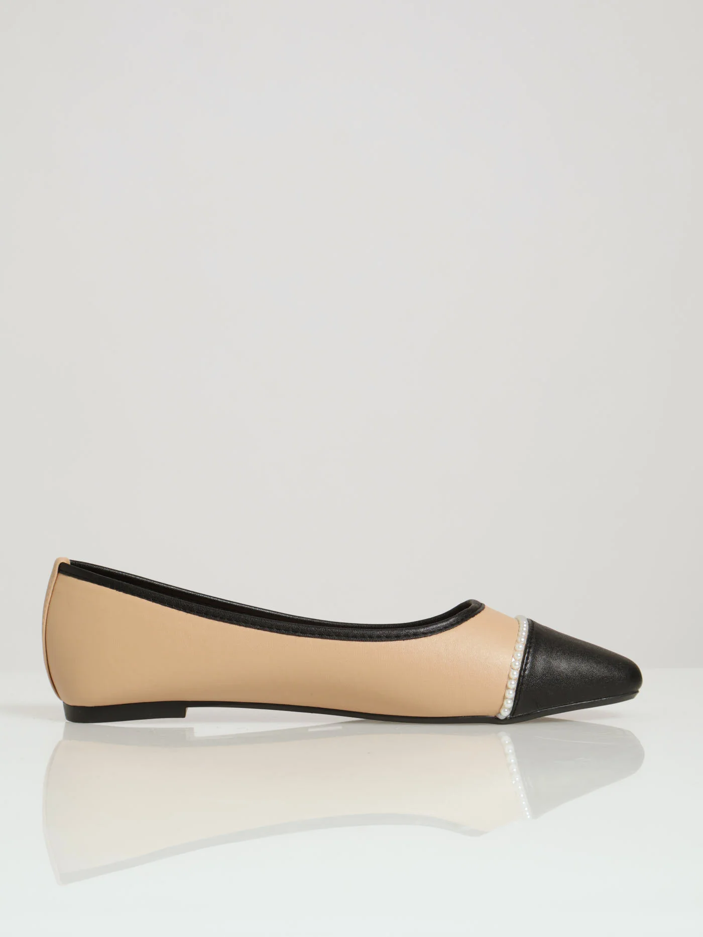 Basic Colour Block Pump With Pearl Trim - Image 2