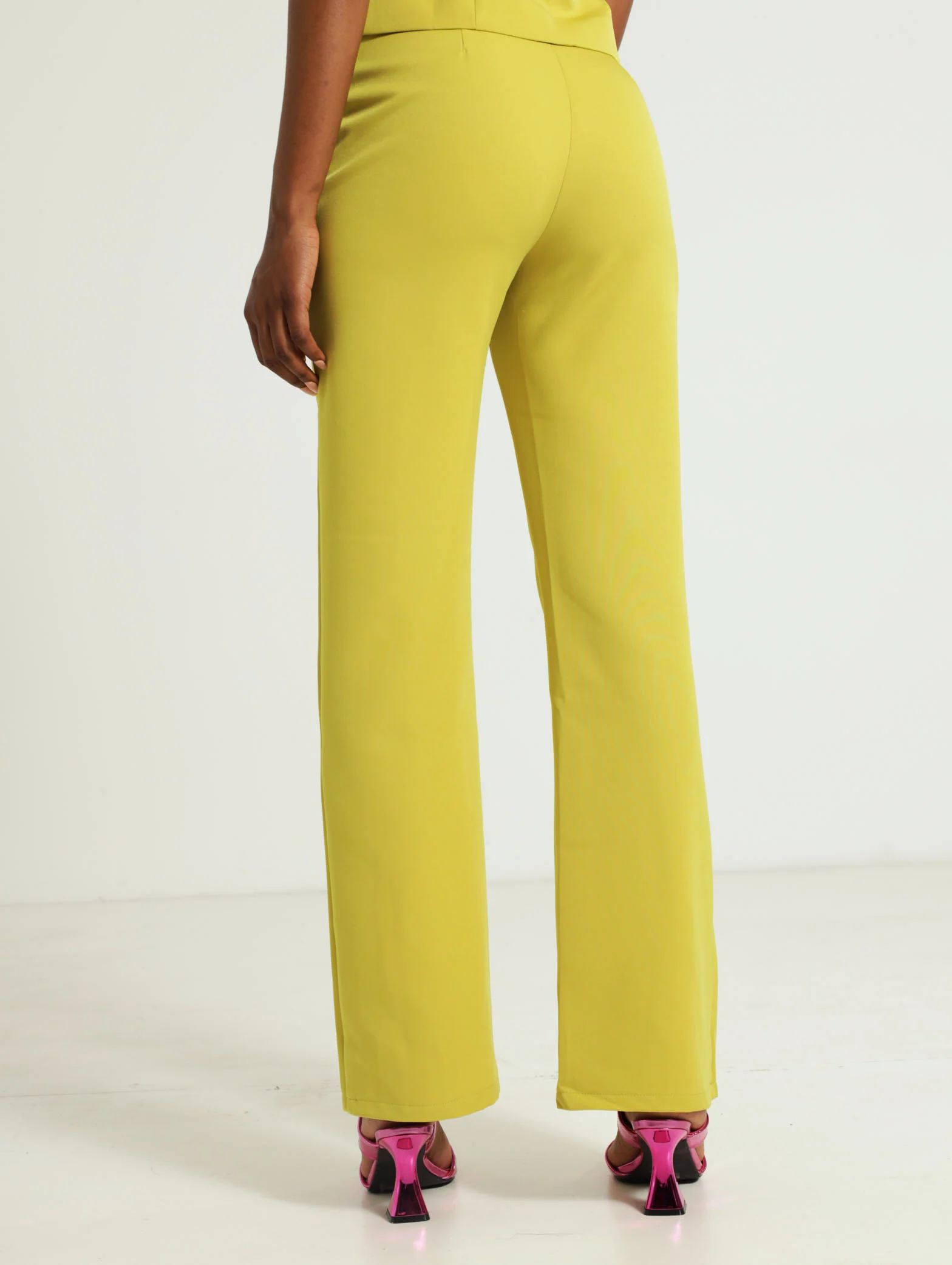 Basic Pleat Fold Wideleg Pants - Image 3