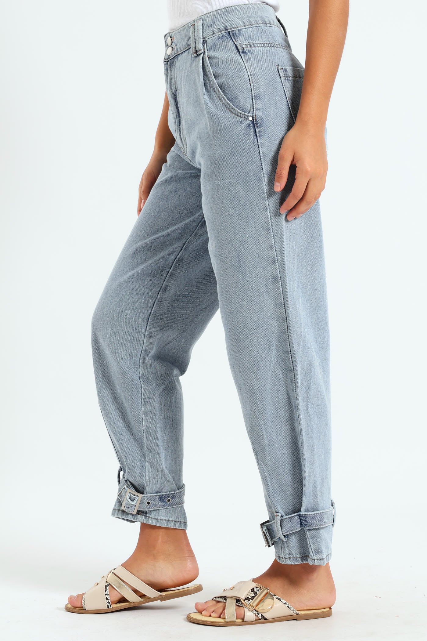 Belted Hem Pleat Mom Jean - Light Wash - Image 4