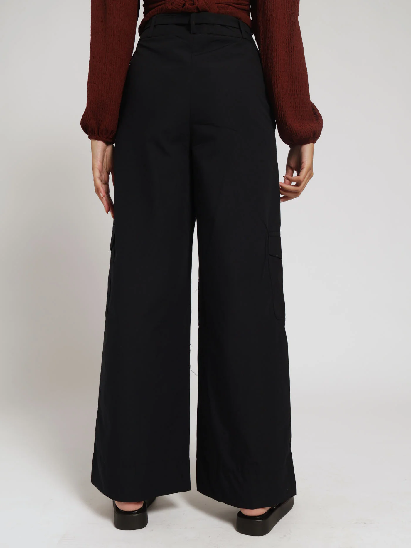 Belted Poplin Wideleg Pants - Black - Image 3