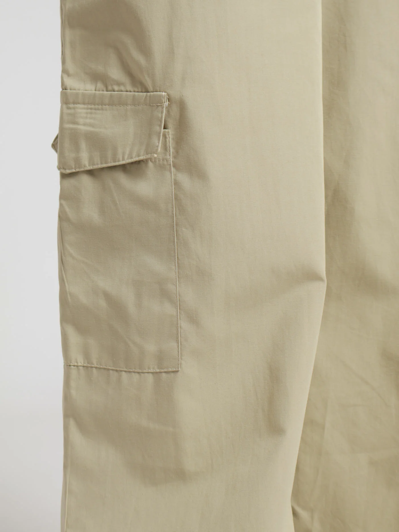 Belted Poplin Wideleg Pants - Fatigue - Image 4