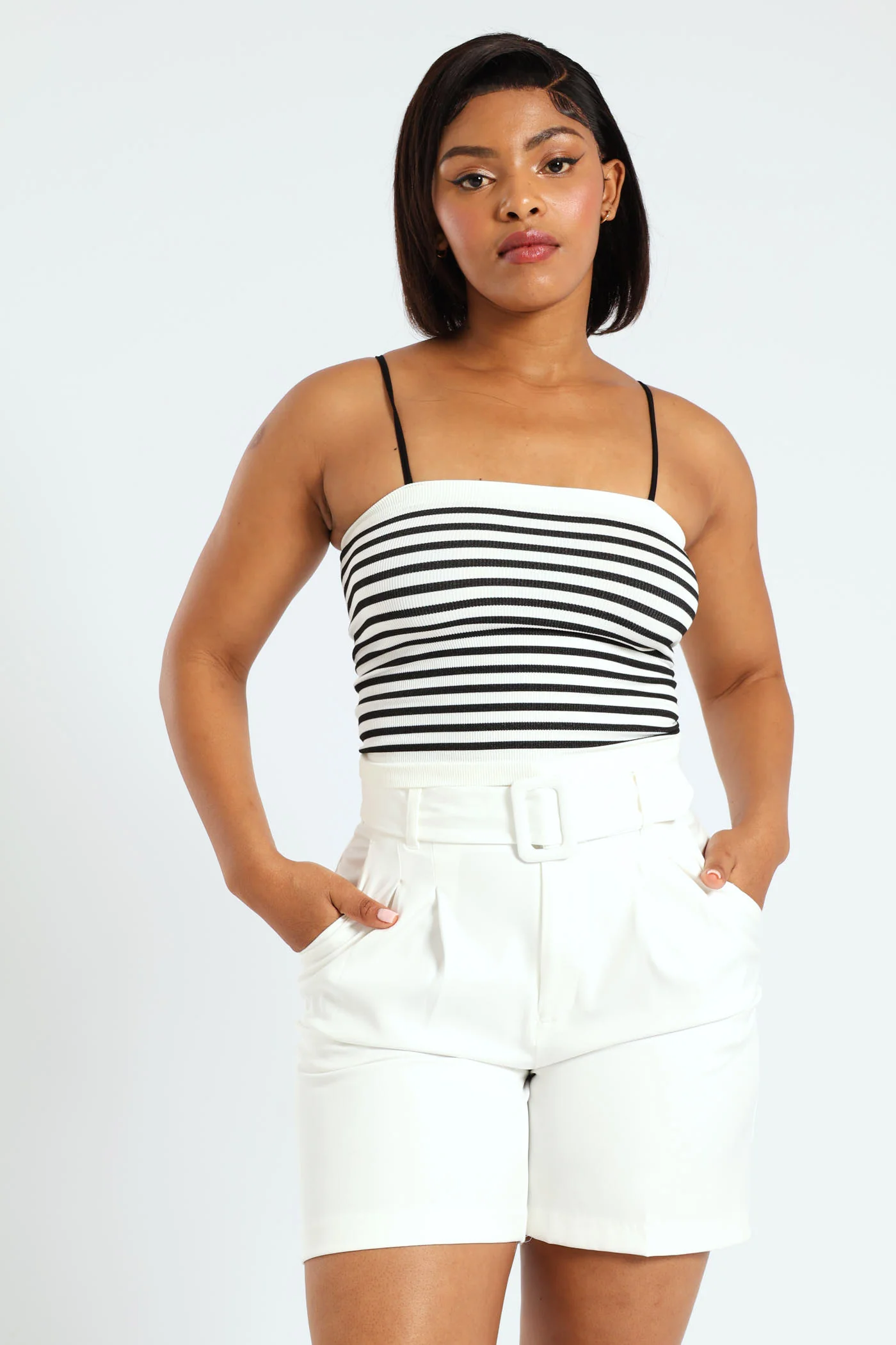 Bermuda Shorts With Self Belt - White - Image 4