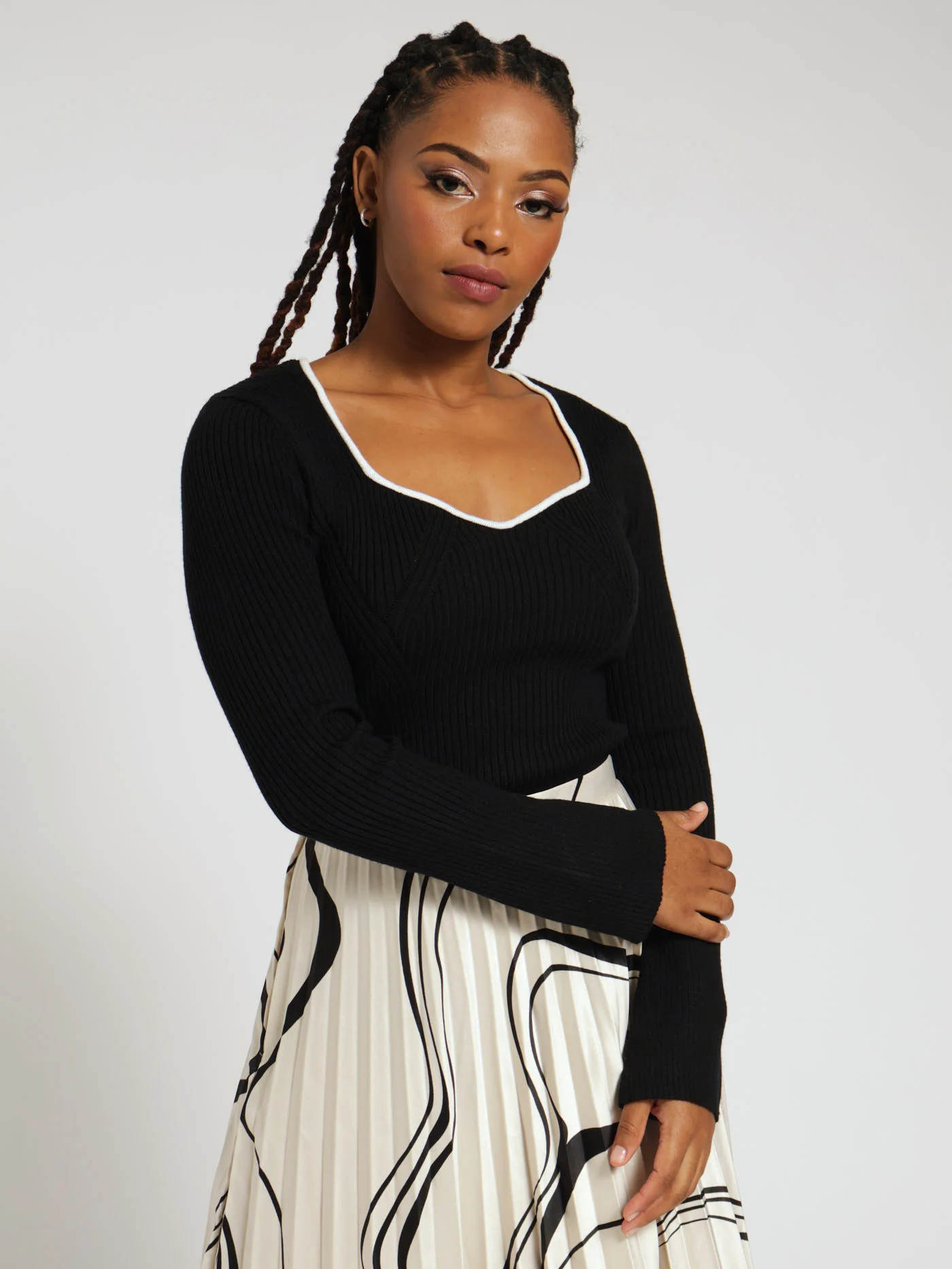 Binding Pullover - Black