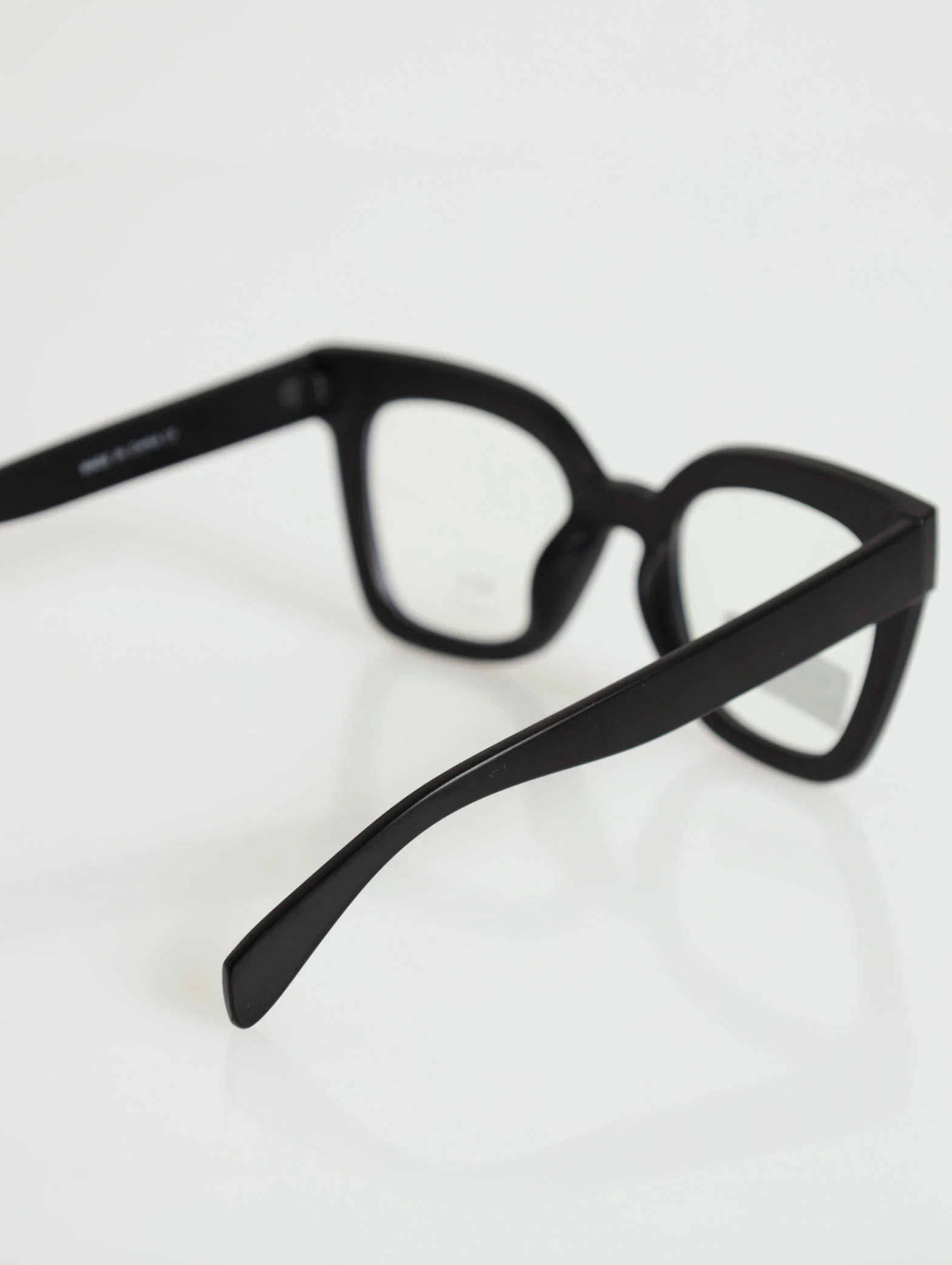 Blue Block Lense Square Frame Glasses - Image 3