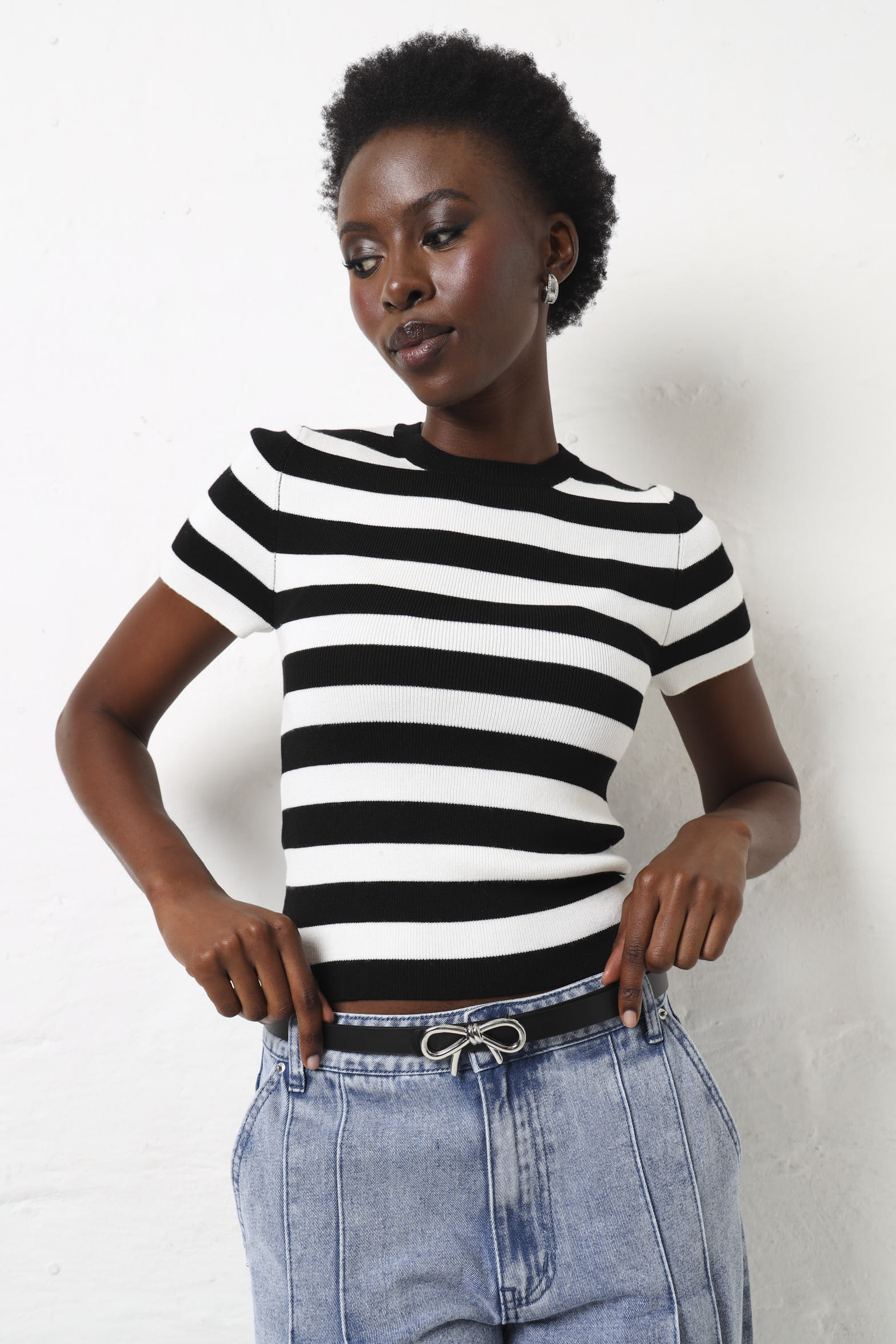 Bow Buckle Belt - Black - Image 3