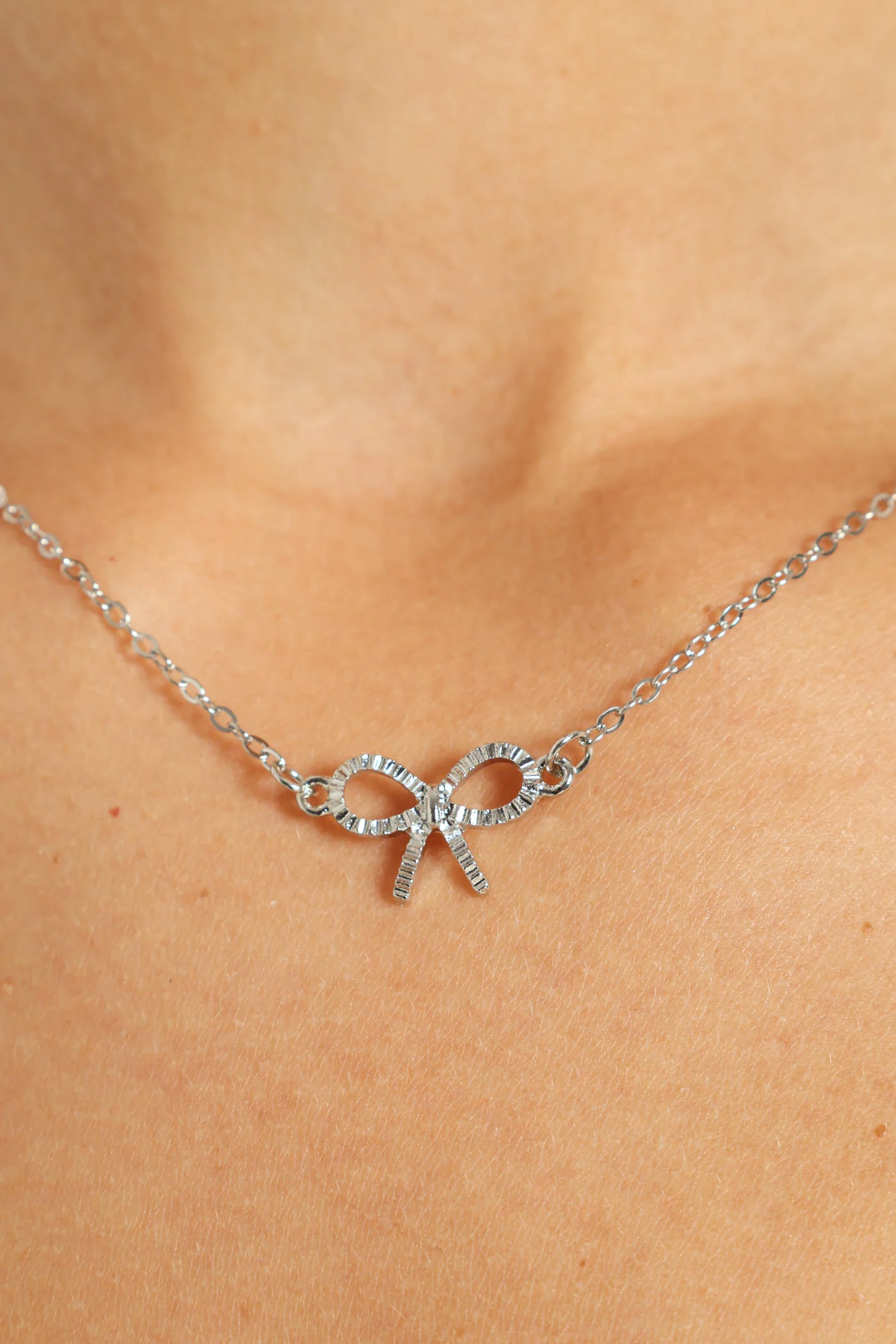 Bow Pendant Necklace - Silver - Image 2