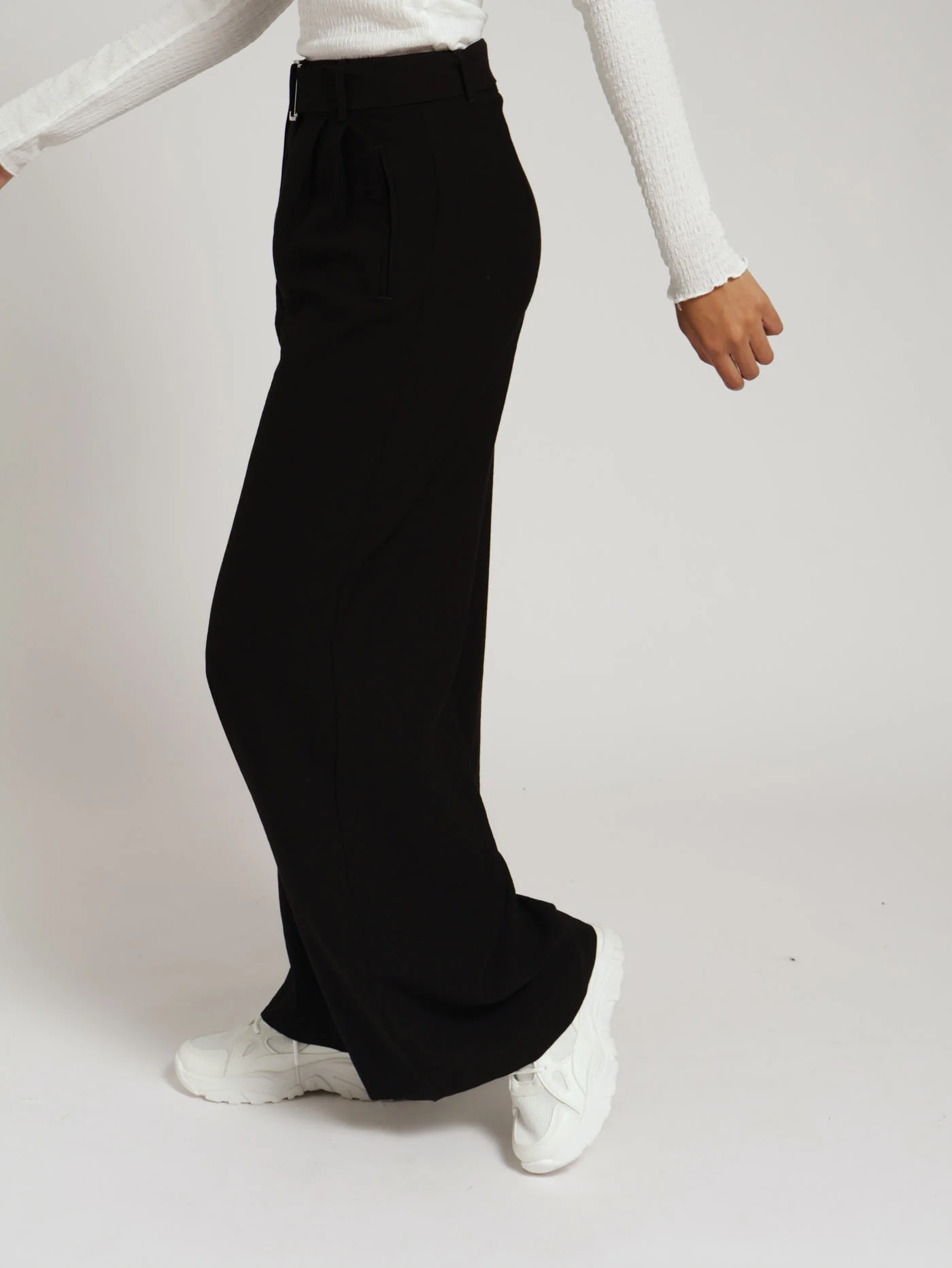 Buckle Belted Pleat Front Wideleg Pants - Black - Image 2