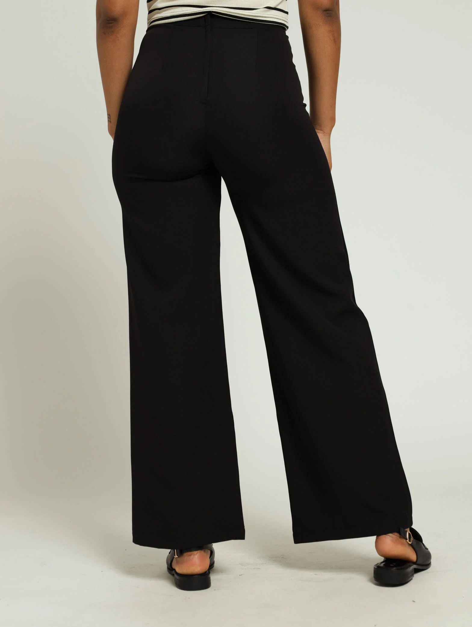 Buckle Detail Wide Leg Pants - Black - Image 3