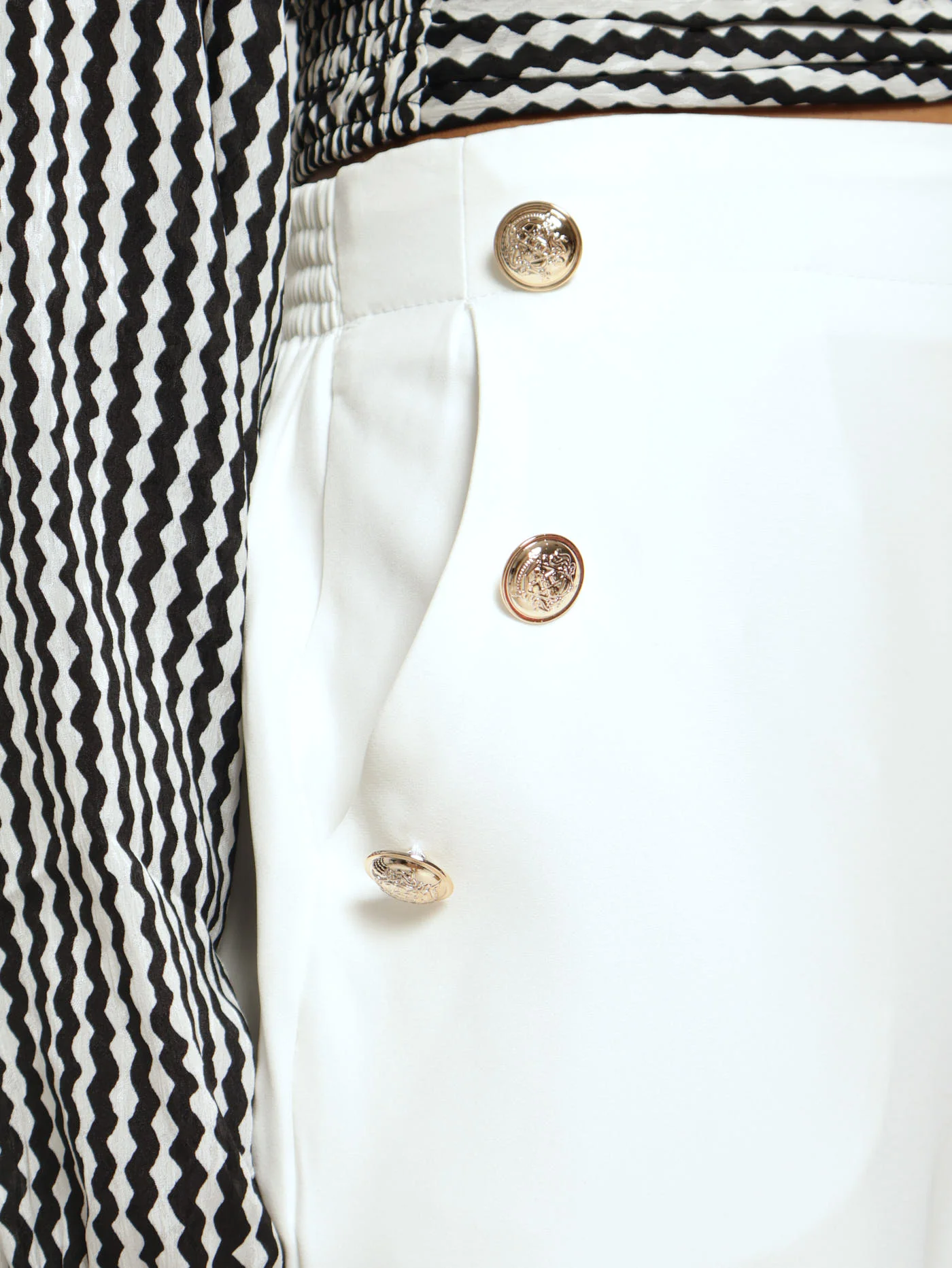 Button Detail Slim Leg Pants - Cream - Image 4