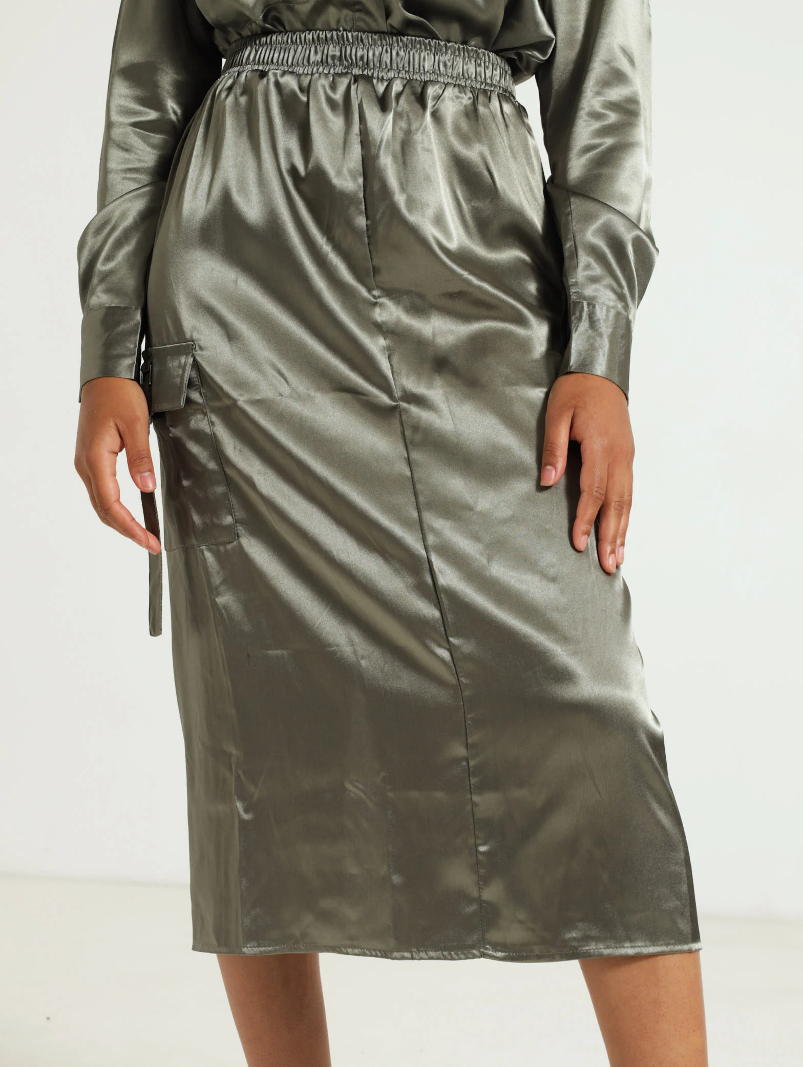 Cargo Detail Satin Skirt