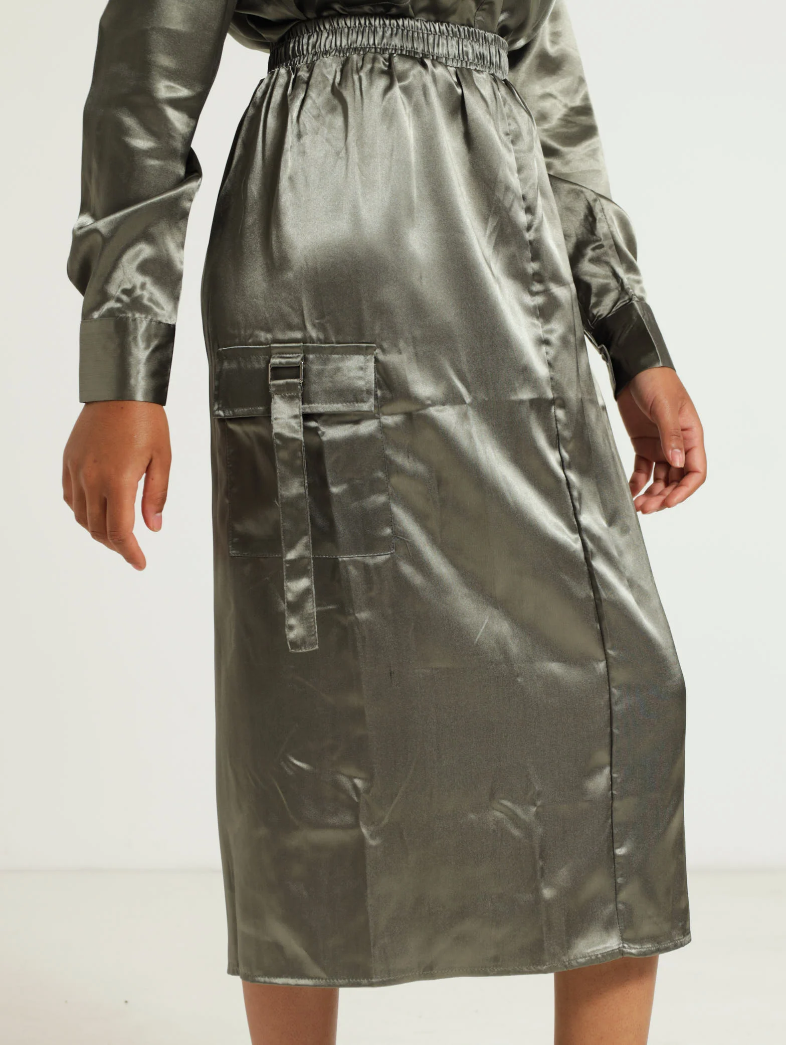 Cargo Detail Satin Skirt - Image 2