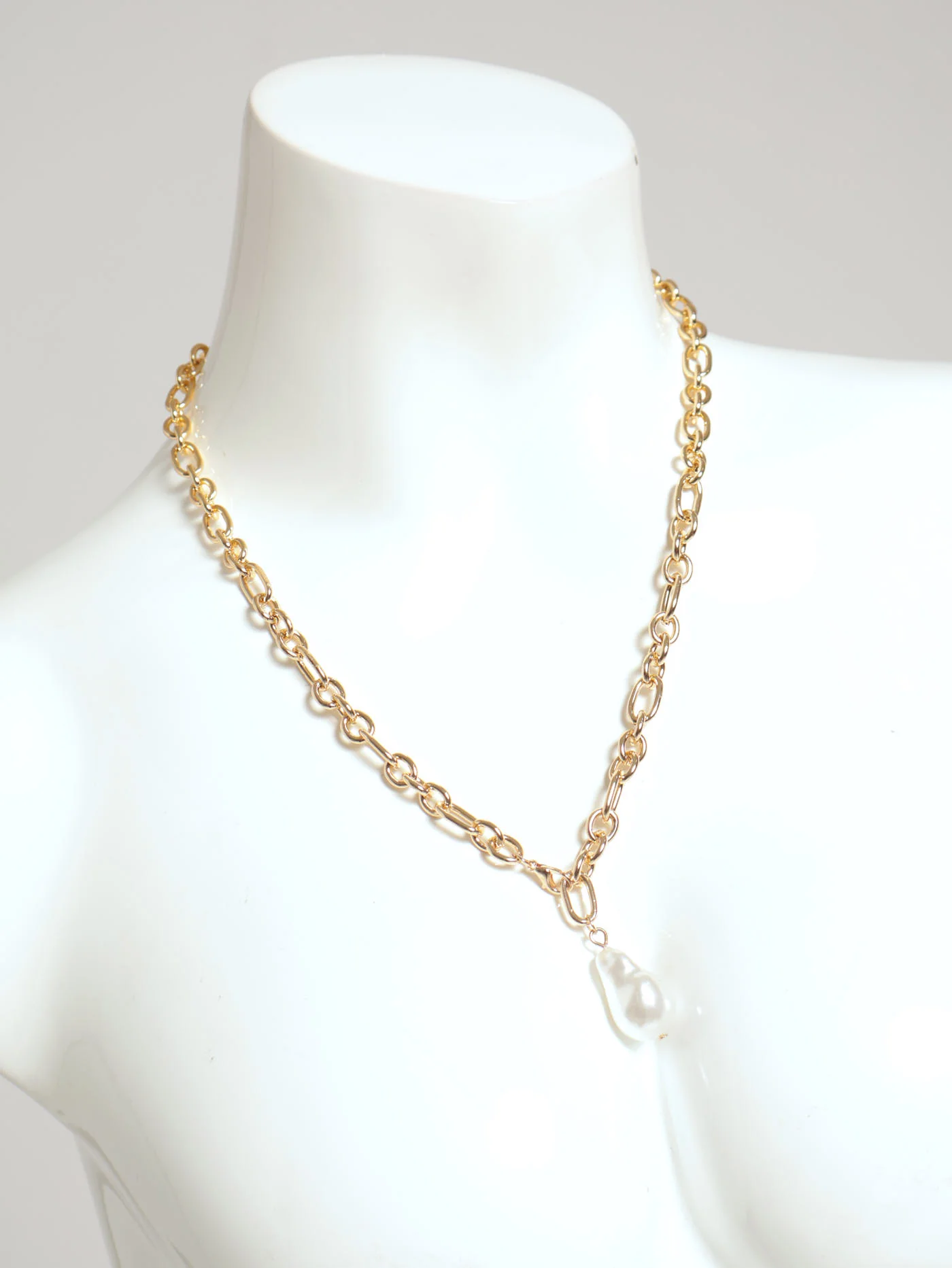 Chain With Pearl Lariat Necklace - Gold