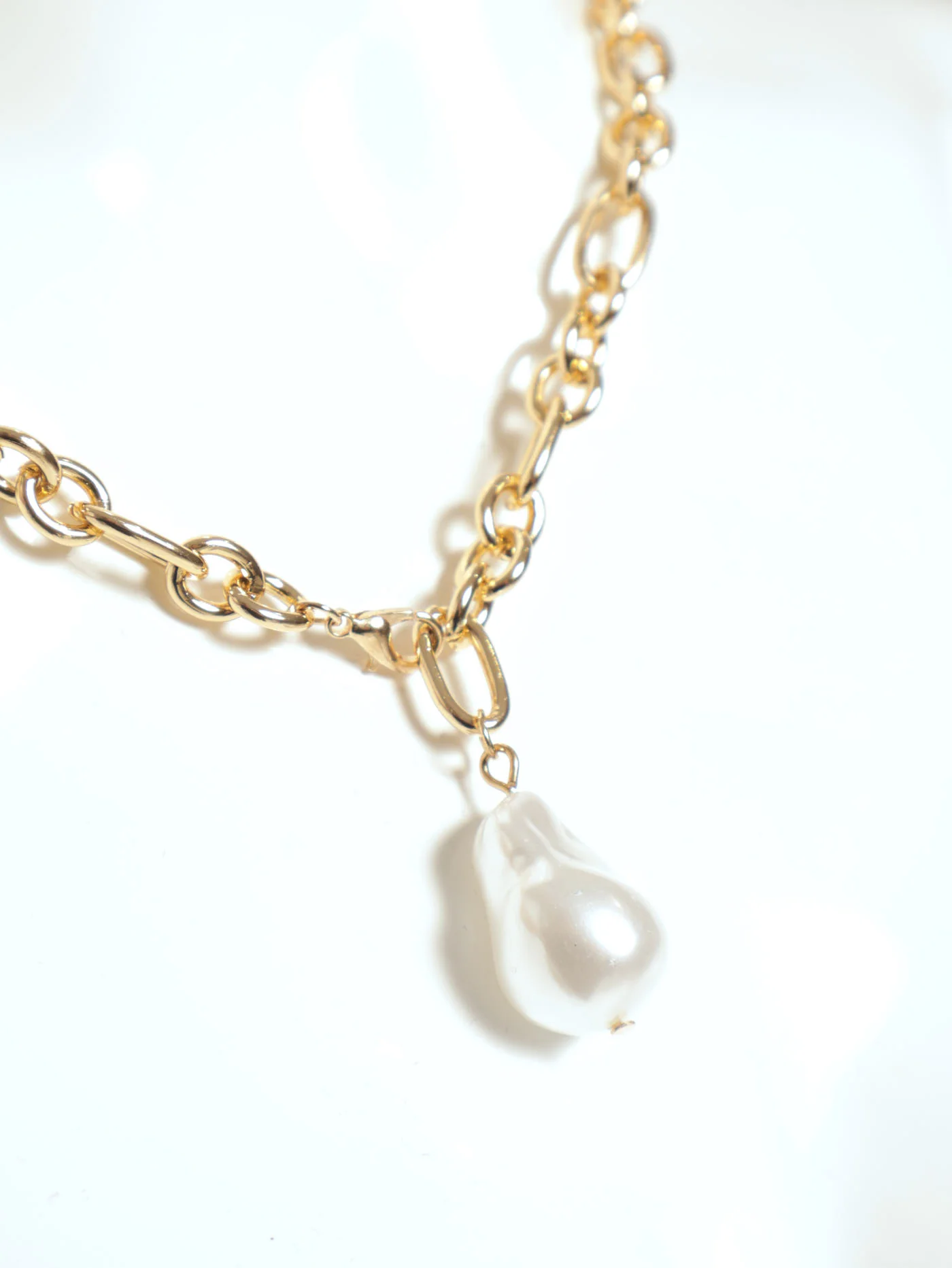 Chain With Pearl Lariat Necklace - Gold - Image 2