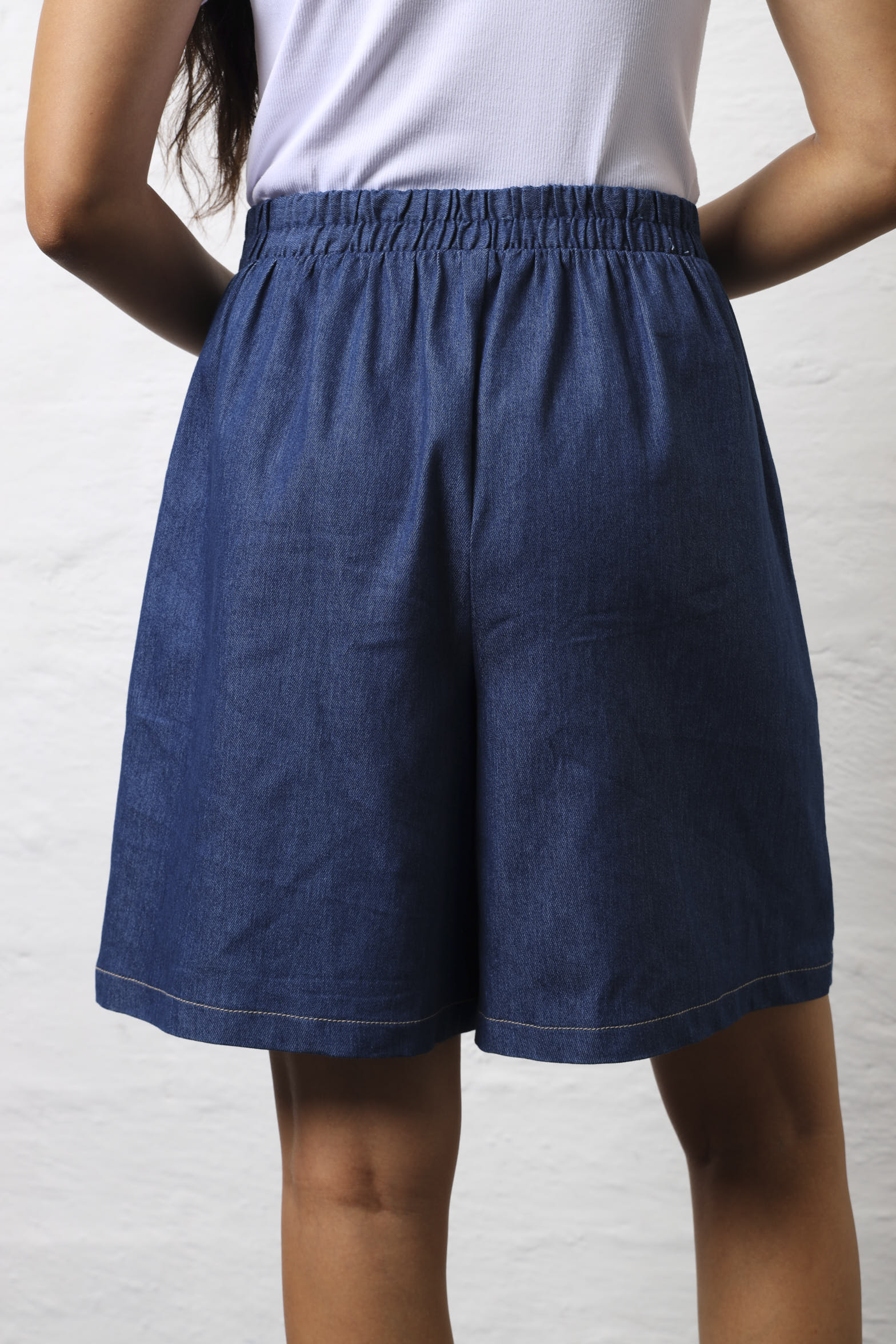 Chambray Bermuda Shorts - Medium Wash - Image 5