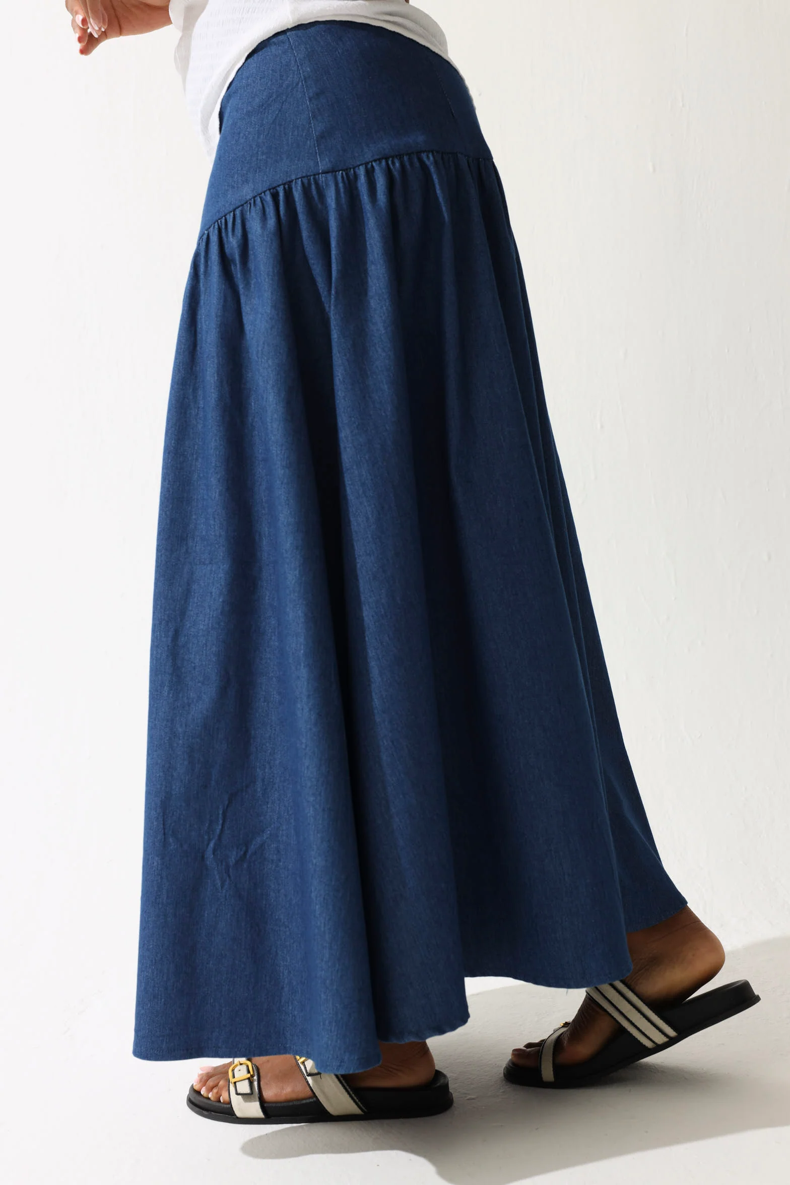 Chambray Flared Midi Skirt - Medium Wash - Image 3