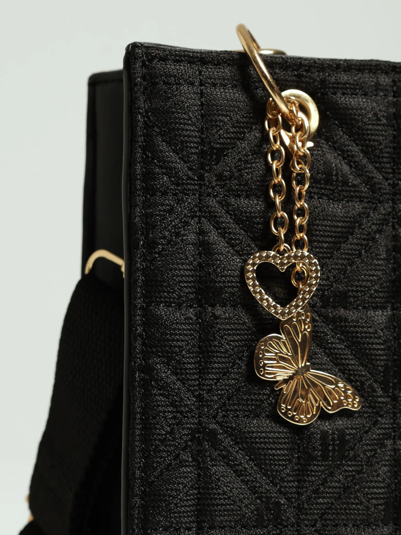 Charm Chain Metal Handle Monogram Tote Bag - Black - Image 6