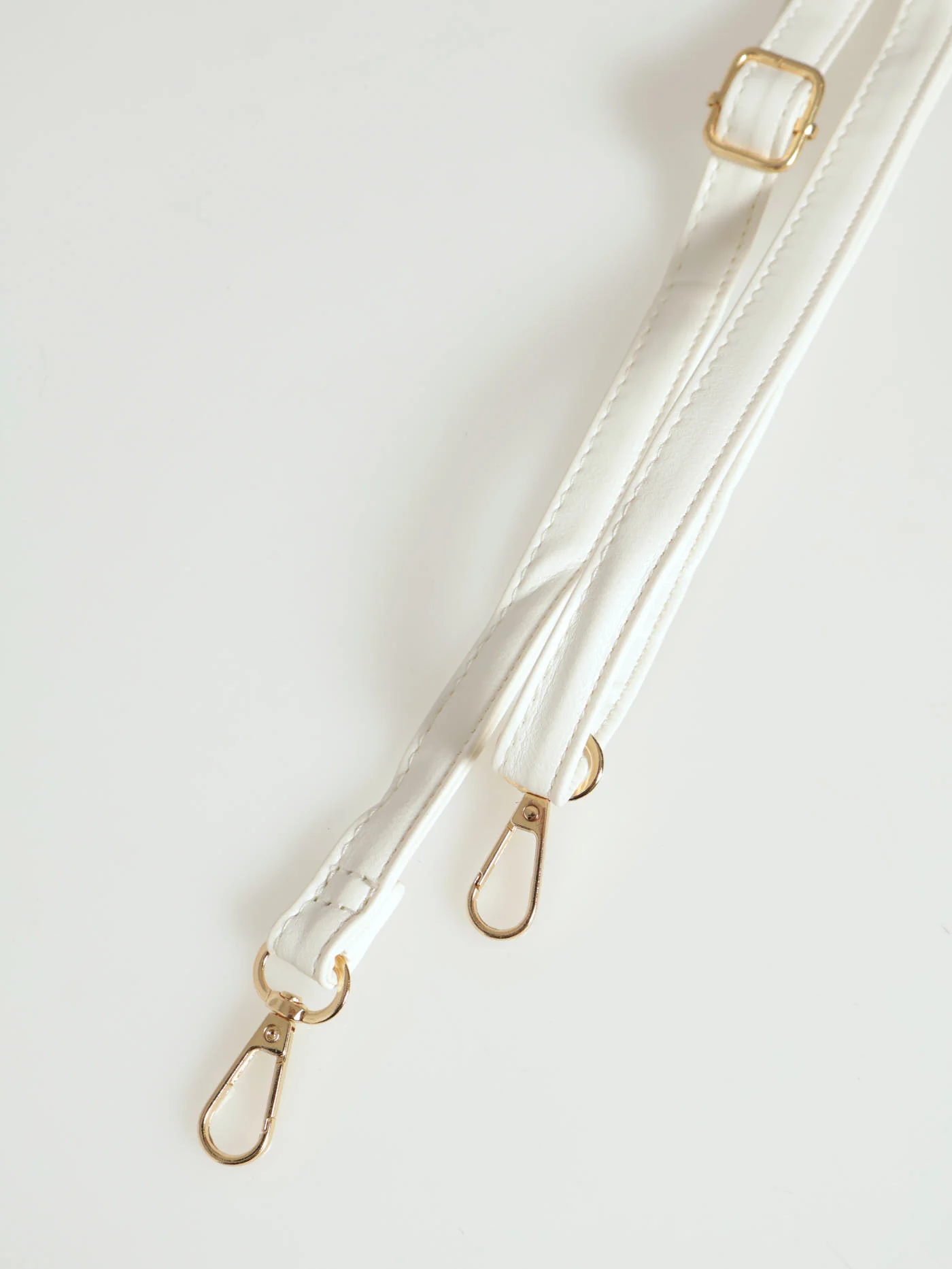 Chunky Chain Top Handle Satchel - White - Image 6