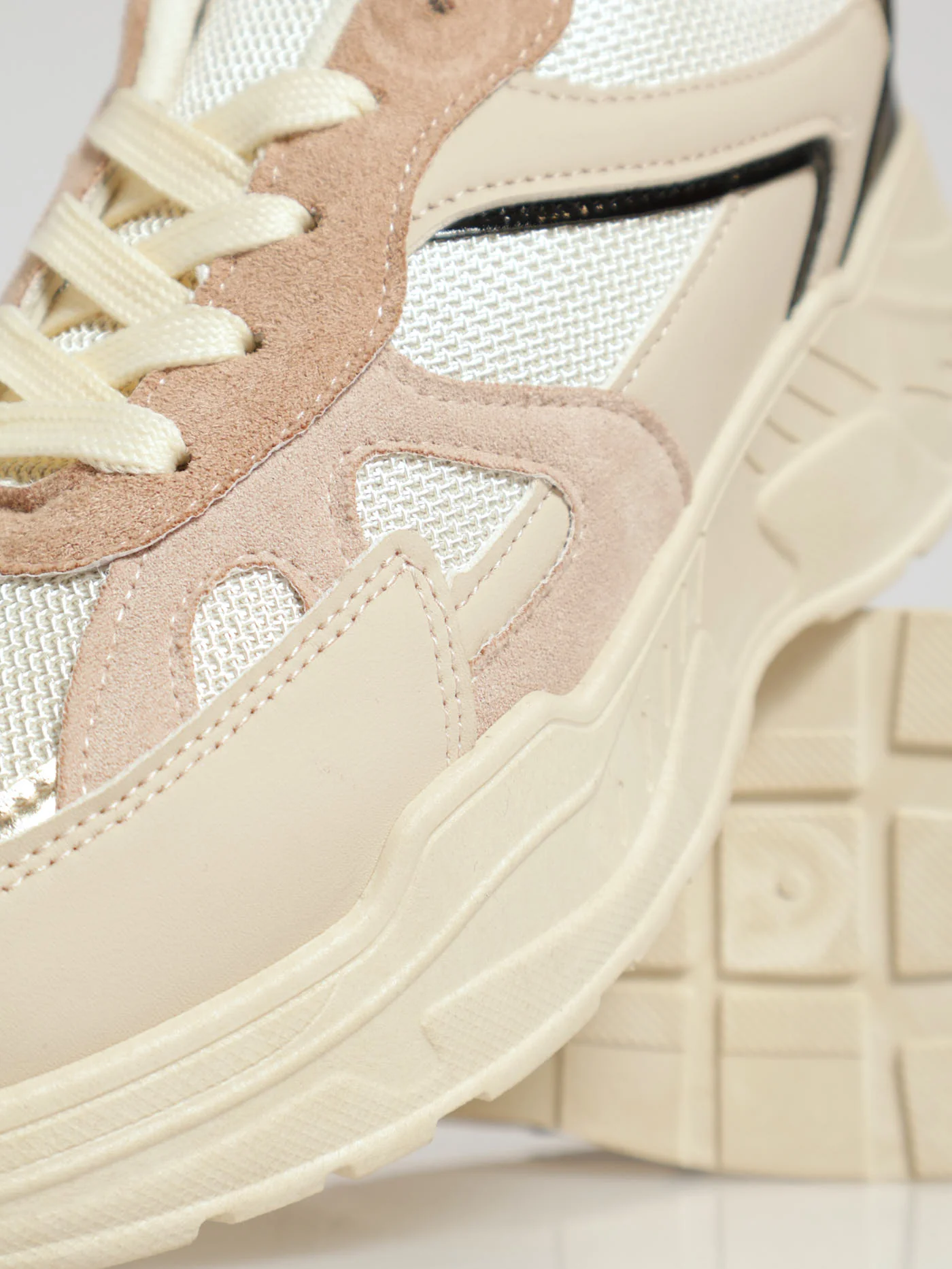 Chunky Contrast Trainer - Blush - Image 4
