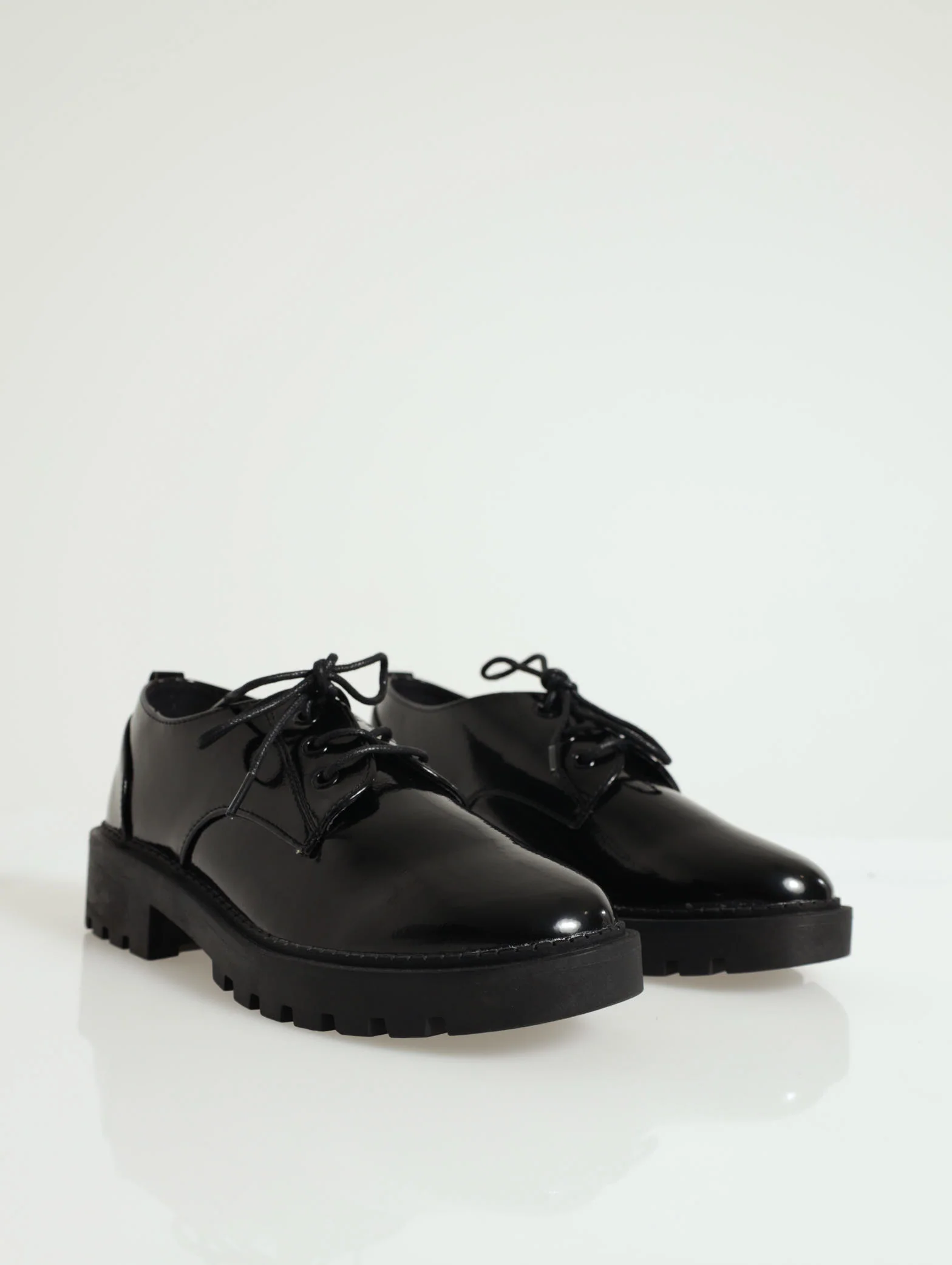 Chunky Patent Lace Up Sneaker