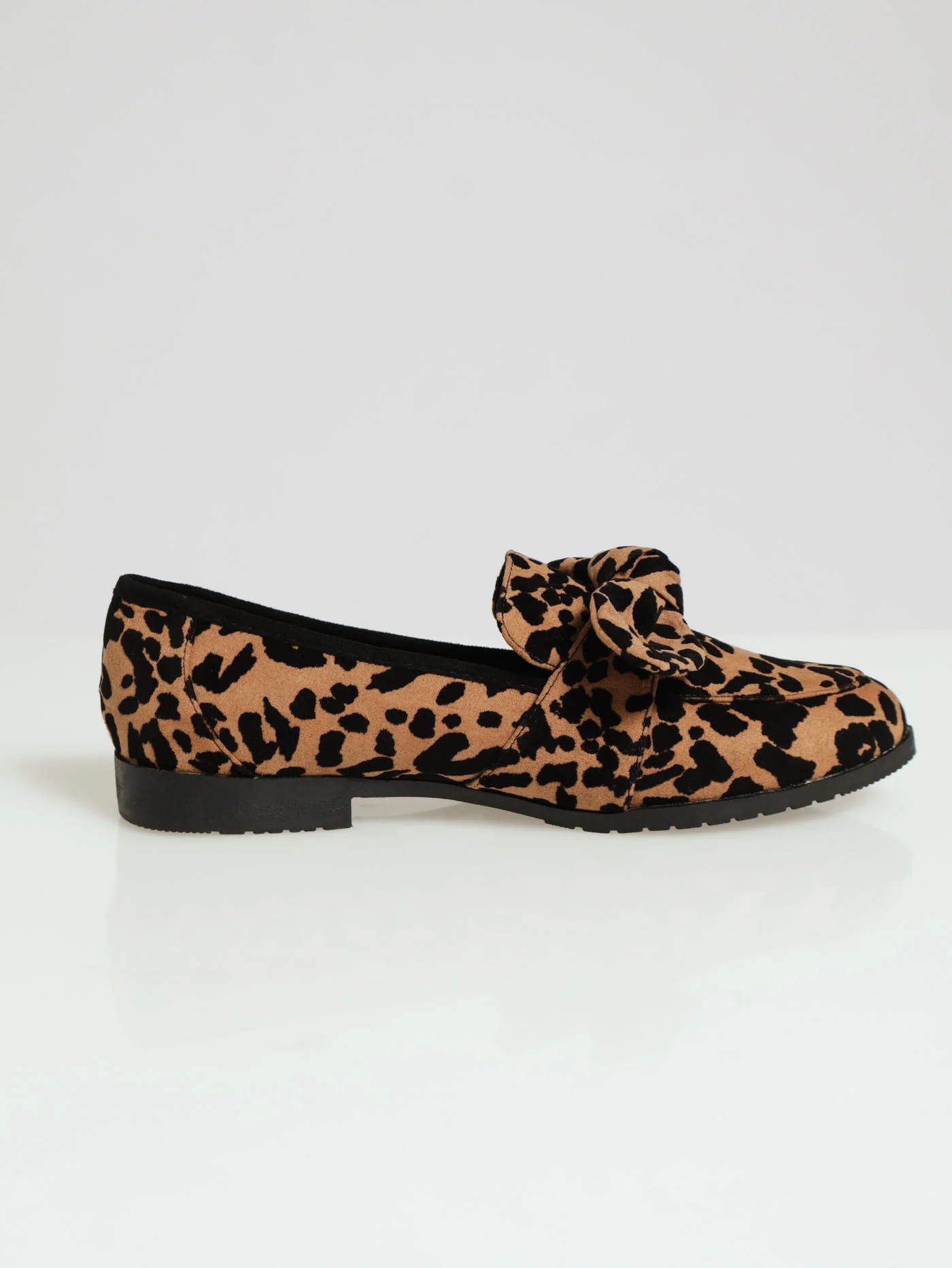 Classic Leopard Embossed Loafer With Bow - Animal - Image 2