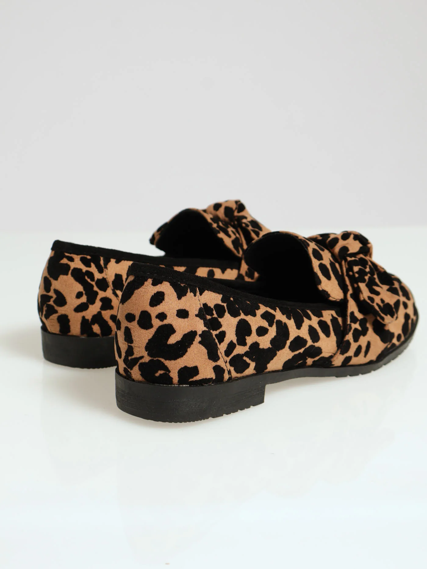 Classic Leopard Embossed Loafer With Bow - Animal - Image 3